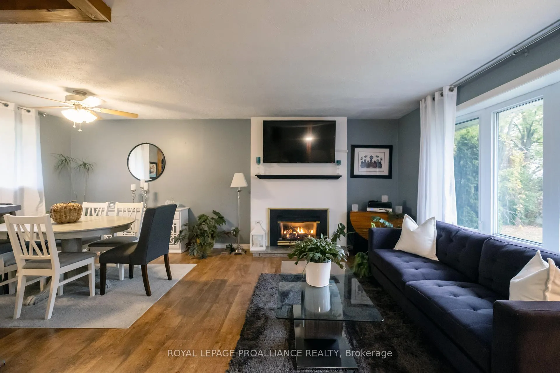 Photo 10 of 208 Ritz Road, Belleville, Thurlow Ward — HOMEH