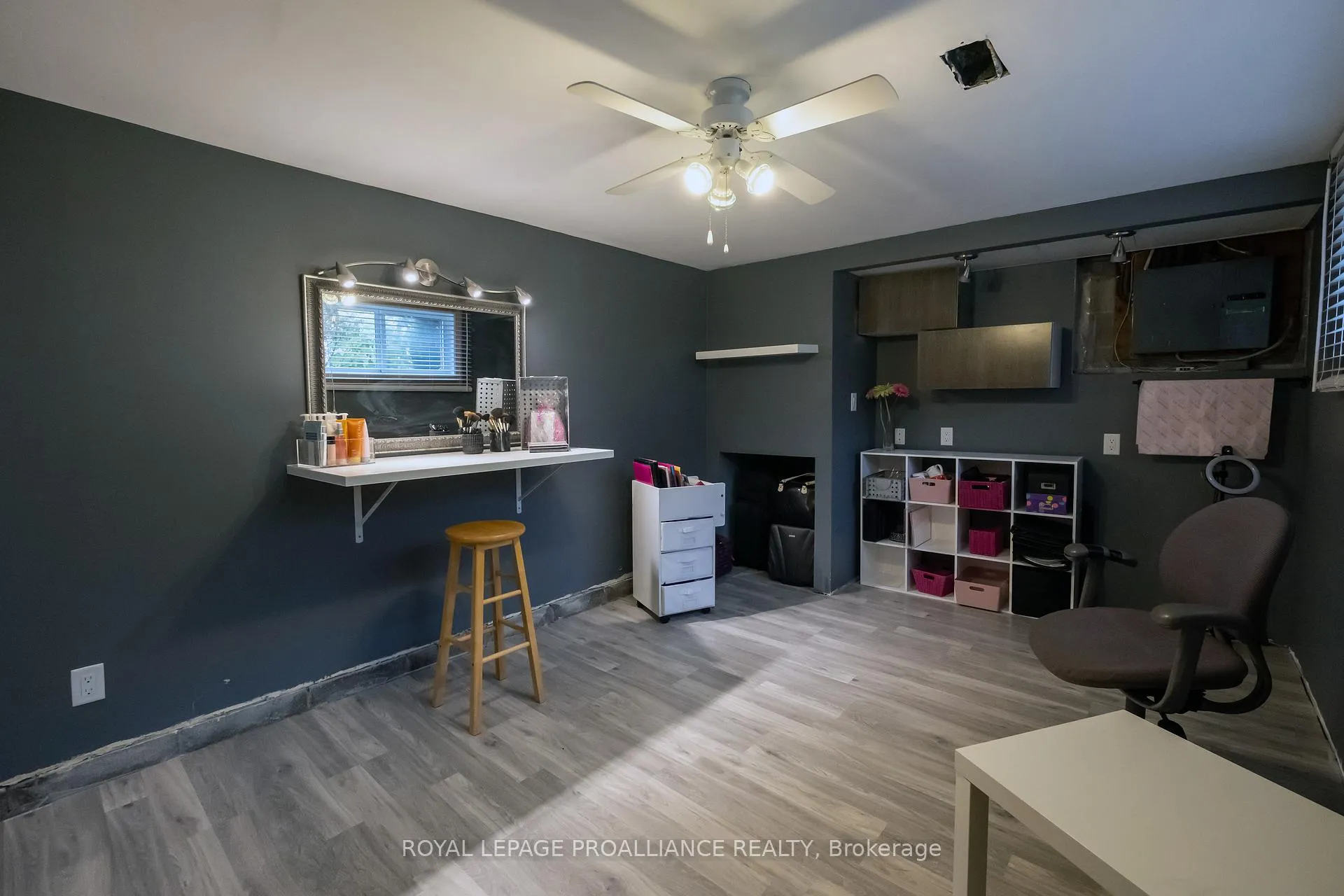 Photo 27 of 208 Ritz Road, Belleville, Thurlow Ward — HOMEH