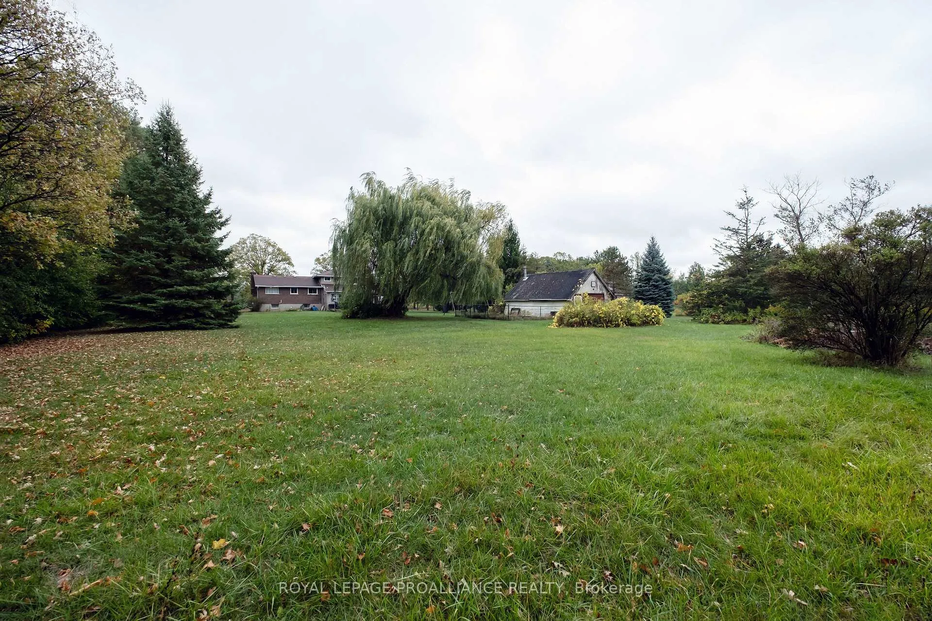 Photo 36 of 208 Ritz Road, Belleville, Thurlow Ward — HOMEH