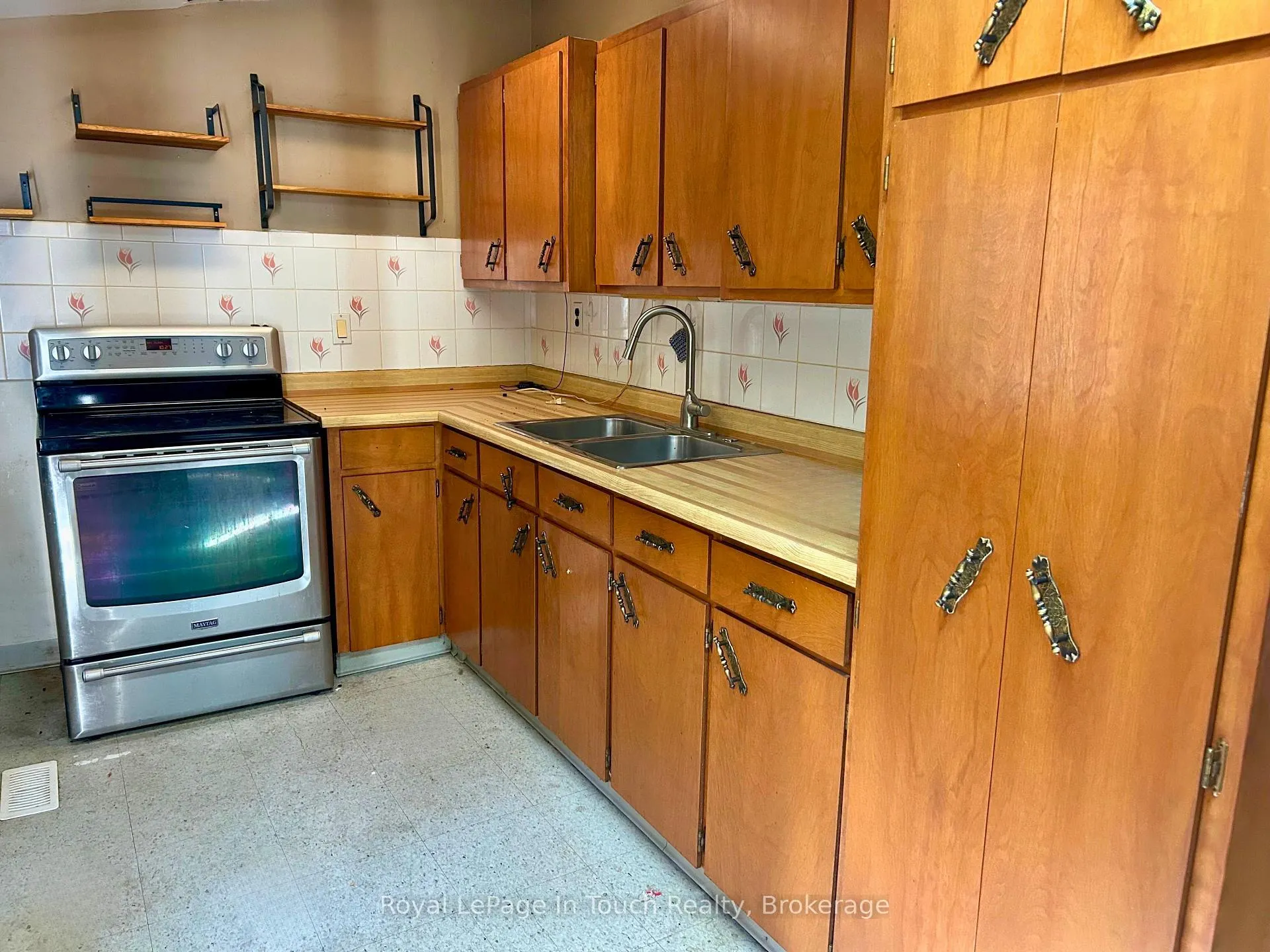 Photo 5 of 77 King Road, Tay, Waubaushene — HOMEH
