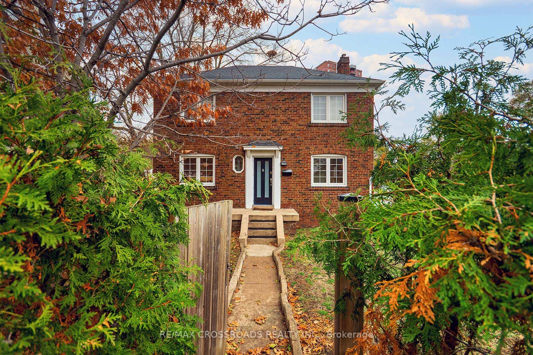 Photo 5 of 1173 Broadview Avenue, Toronto, Broadview North — HOMEH