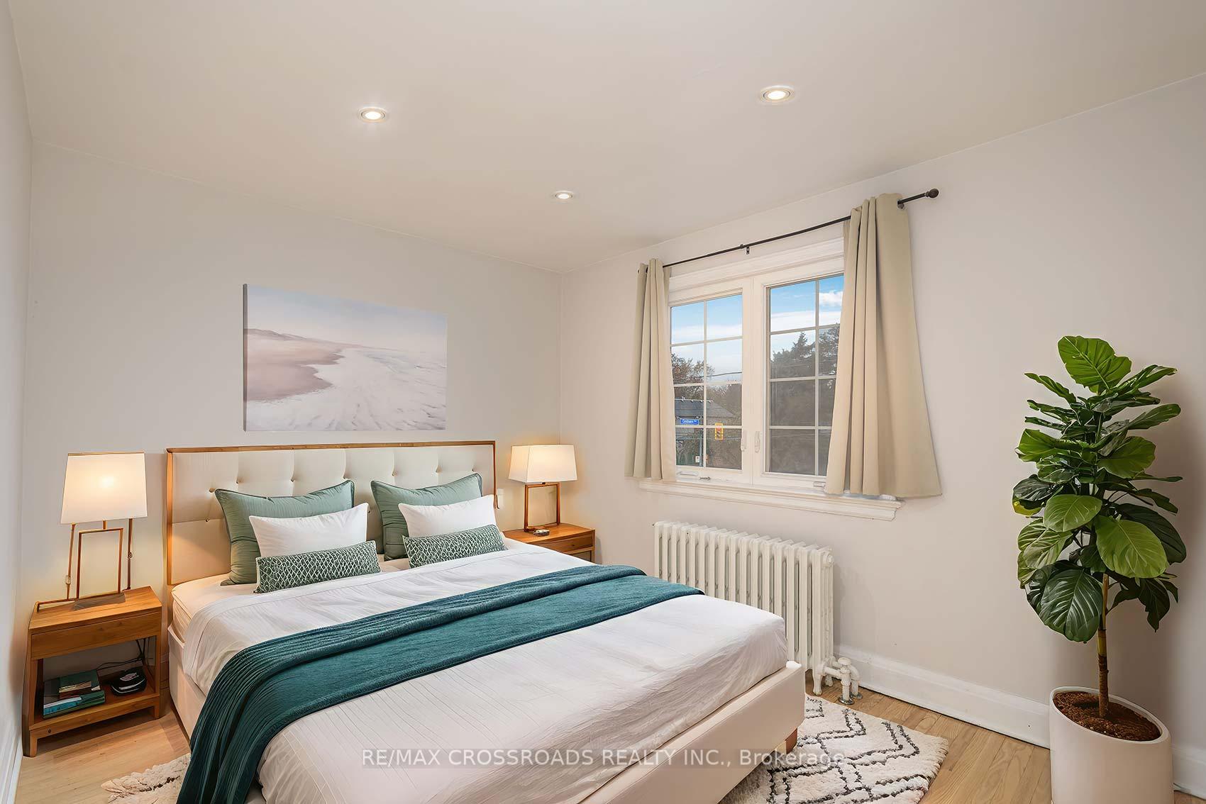 Photo 19 of 1173 Broadview Avenue, Toronto, Broadview North — HOMEH