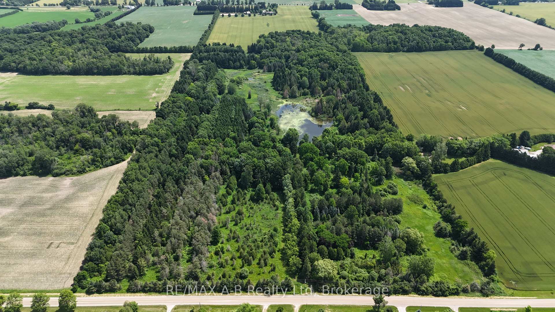 Photo 2 of 20975 Cherry Hill Road, Thames Centre, Rural Thames Centre — HOMEH