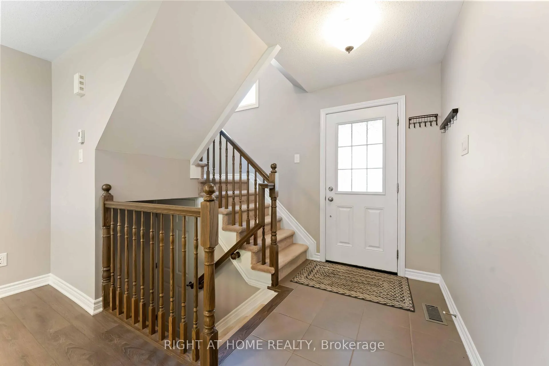 Photo 3 of 113 Maestro Avenue, Ottawa, Stittsville (North) — HOMEH
