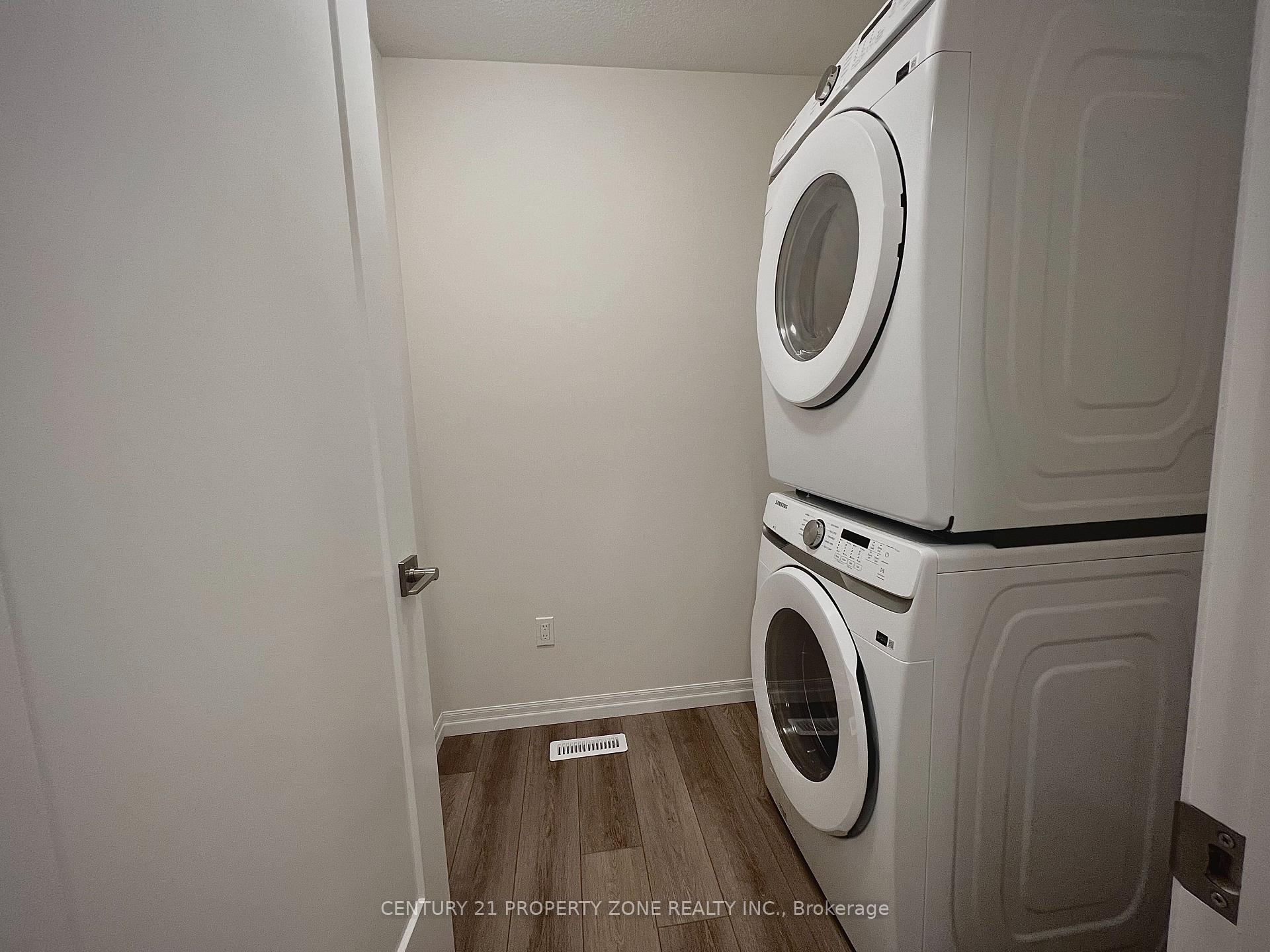 Photo 8 of 39 Canery Street, Tillsonburg — HOMEH