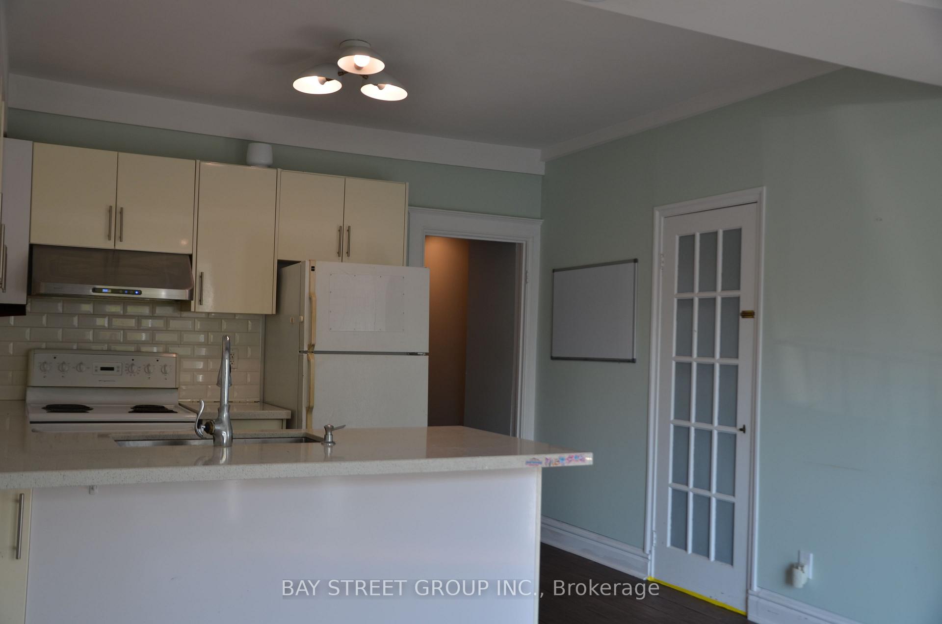 Photo 3 of 1915A Queen Street E, Toronto, The Beaches — HOMEH