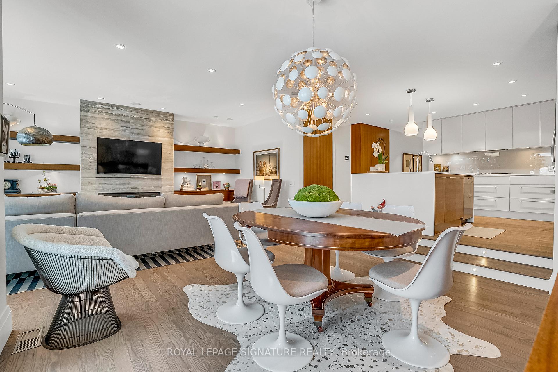 Photo 6 of 32 Southlea Avenue, Toronto, Leaside — HOMEH