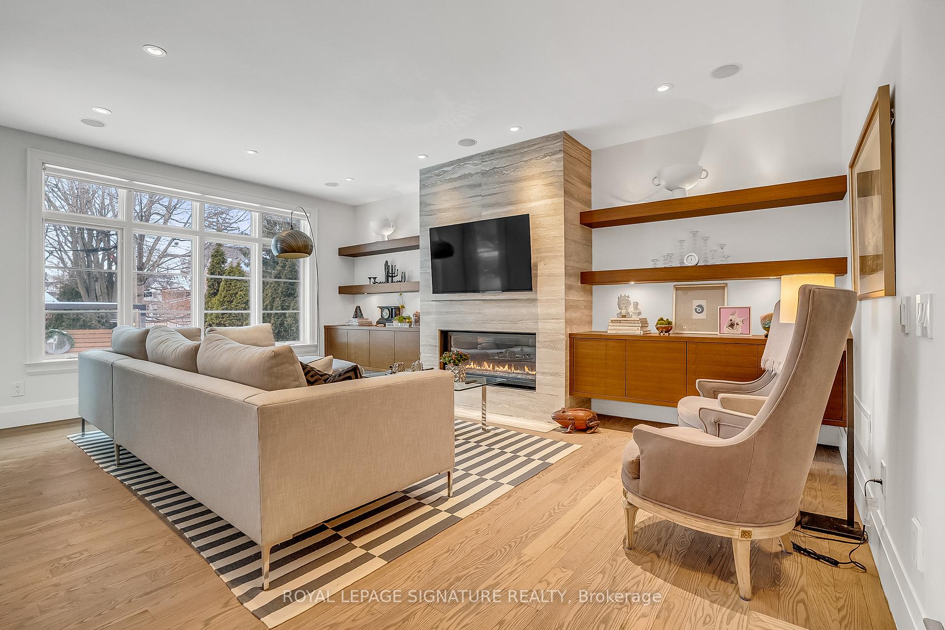 Photo 11 of 32 Southlea Avenue, Toronto, Leaside — HOMEH