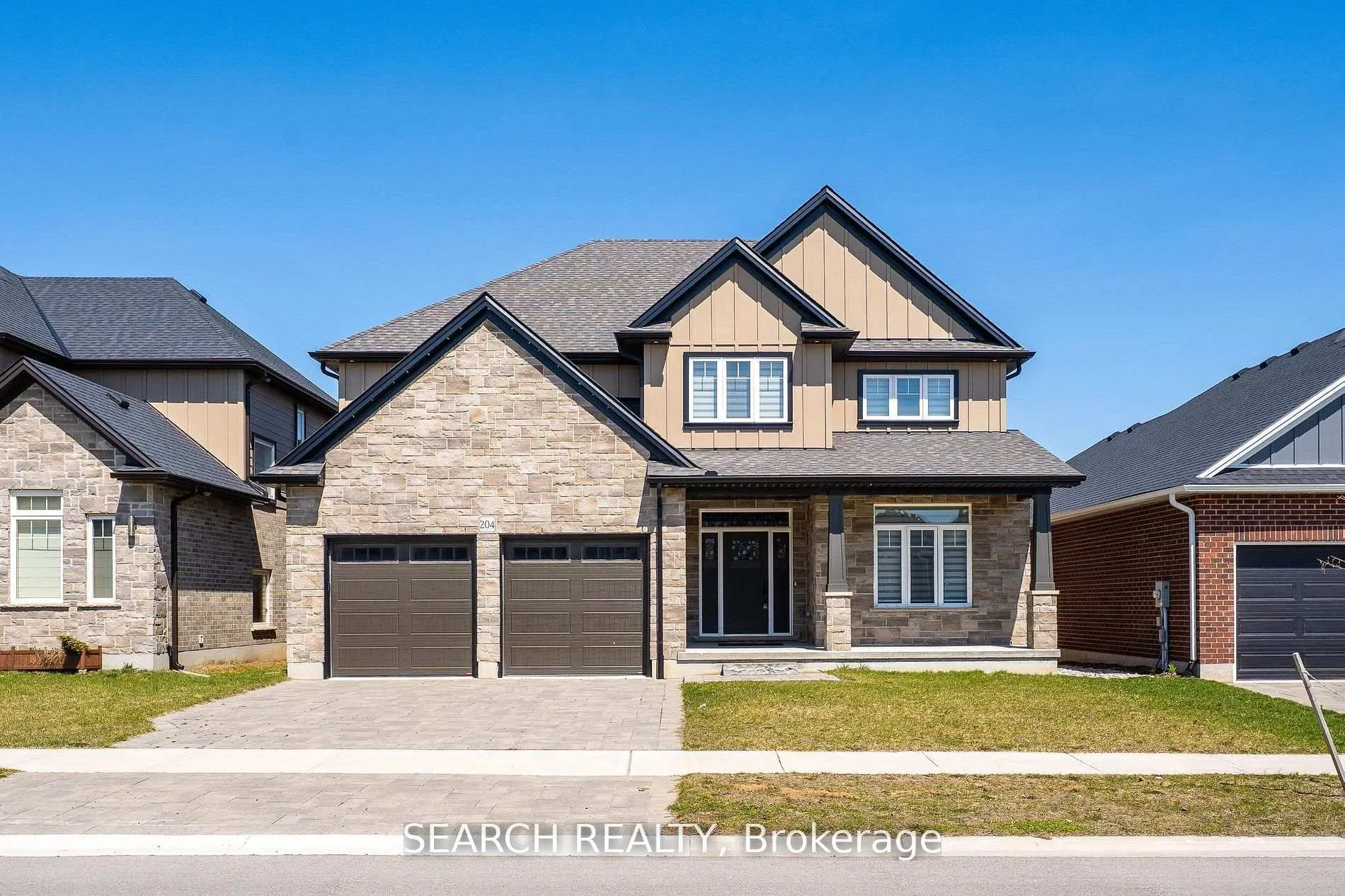 Front of 204 Boardwalk Way