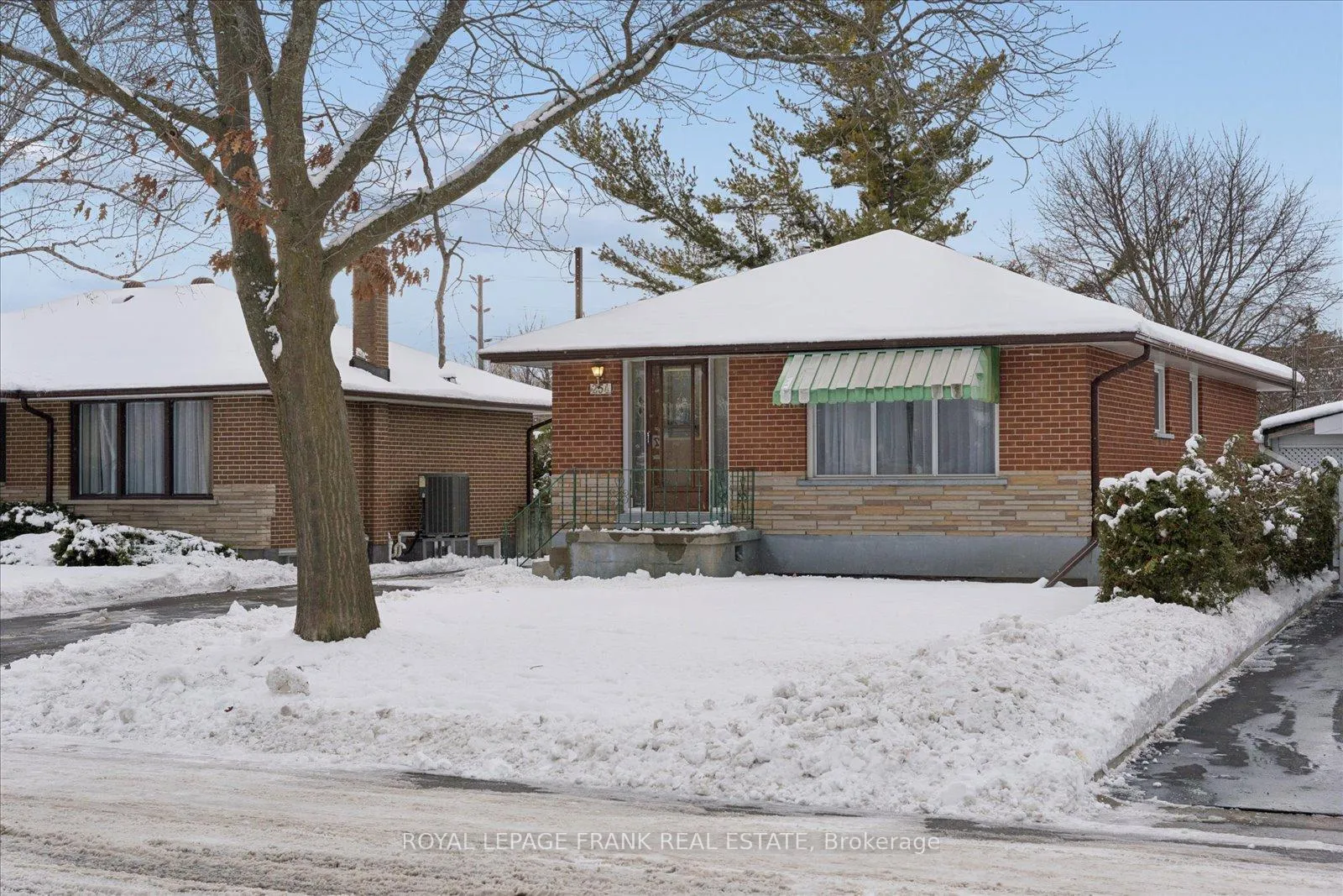 Photo 5 of 254 Dover Street, Oshawa, Eastdale — HOMEH