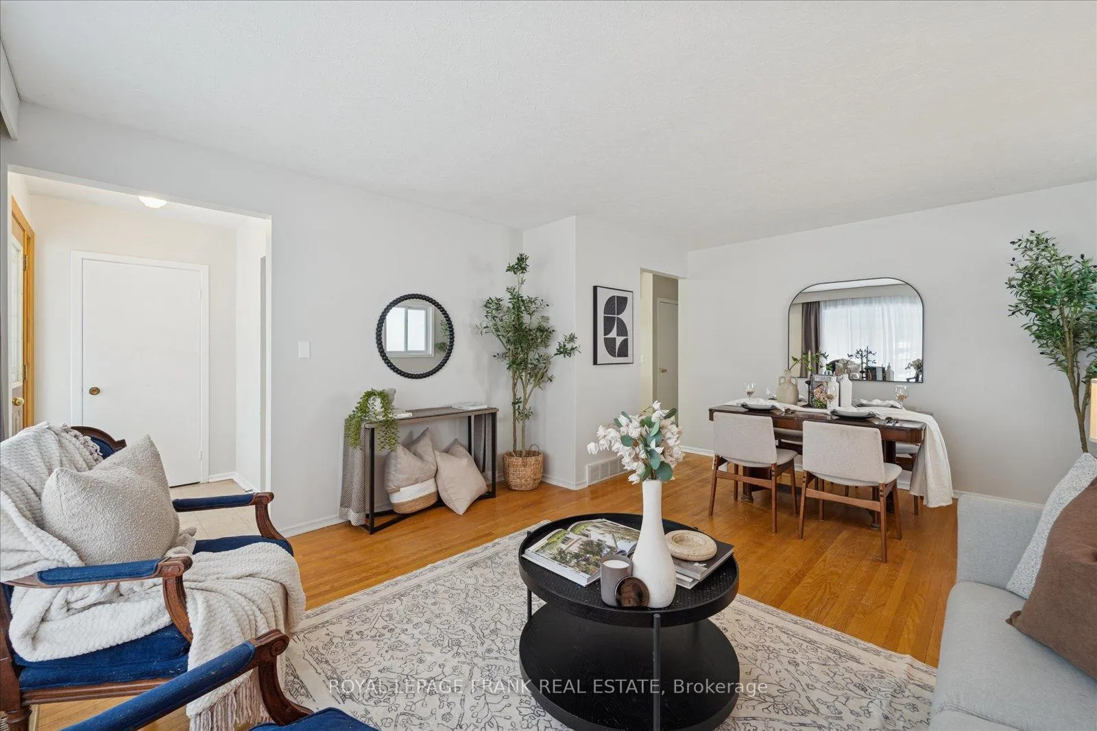 Photo 9 of 254 Dover Street, Oshawa, Eastdale — HOMEH