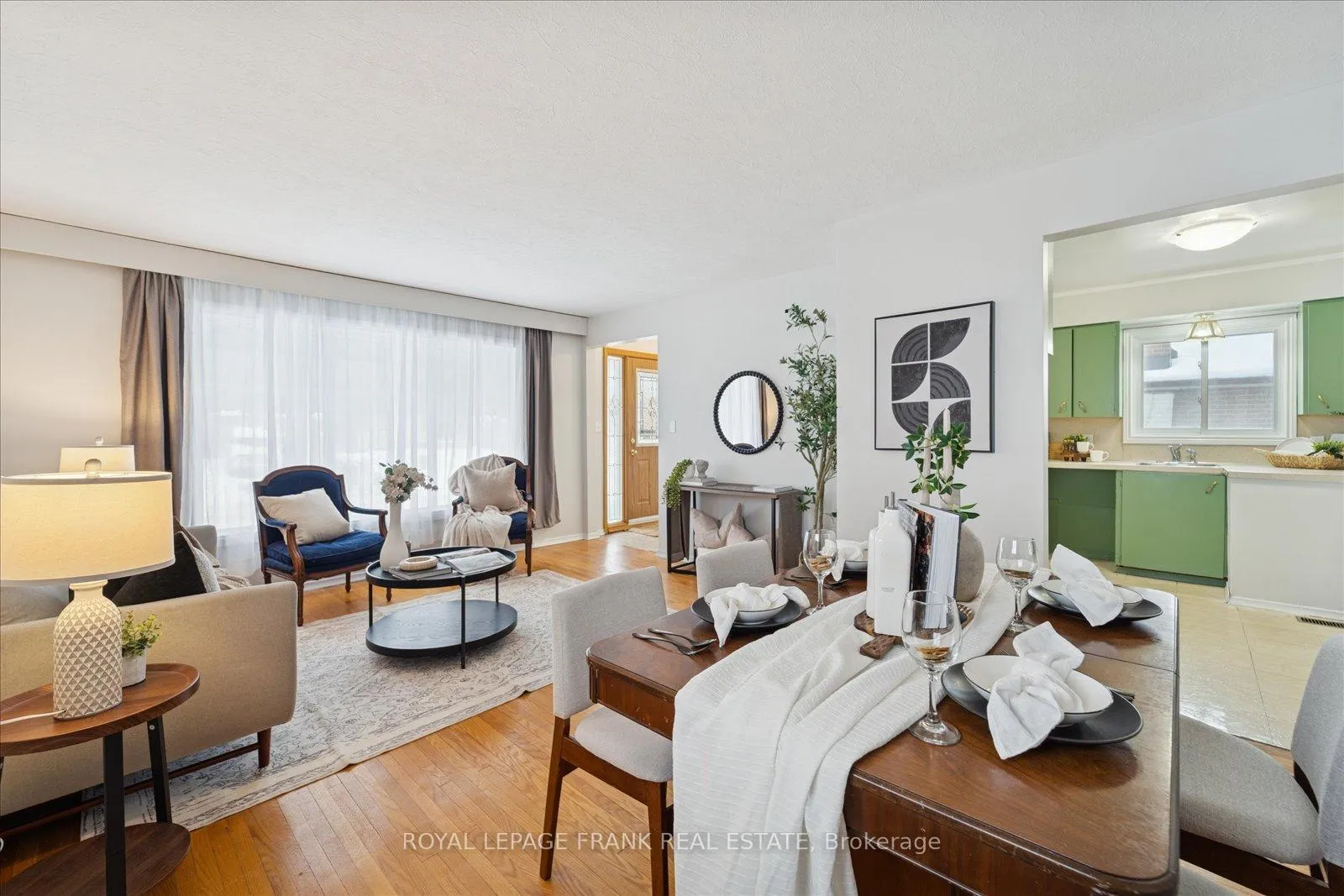 Photo 10 of 254 Dover Street, Oshawa, Eastdale — HOMEH
