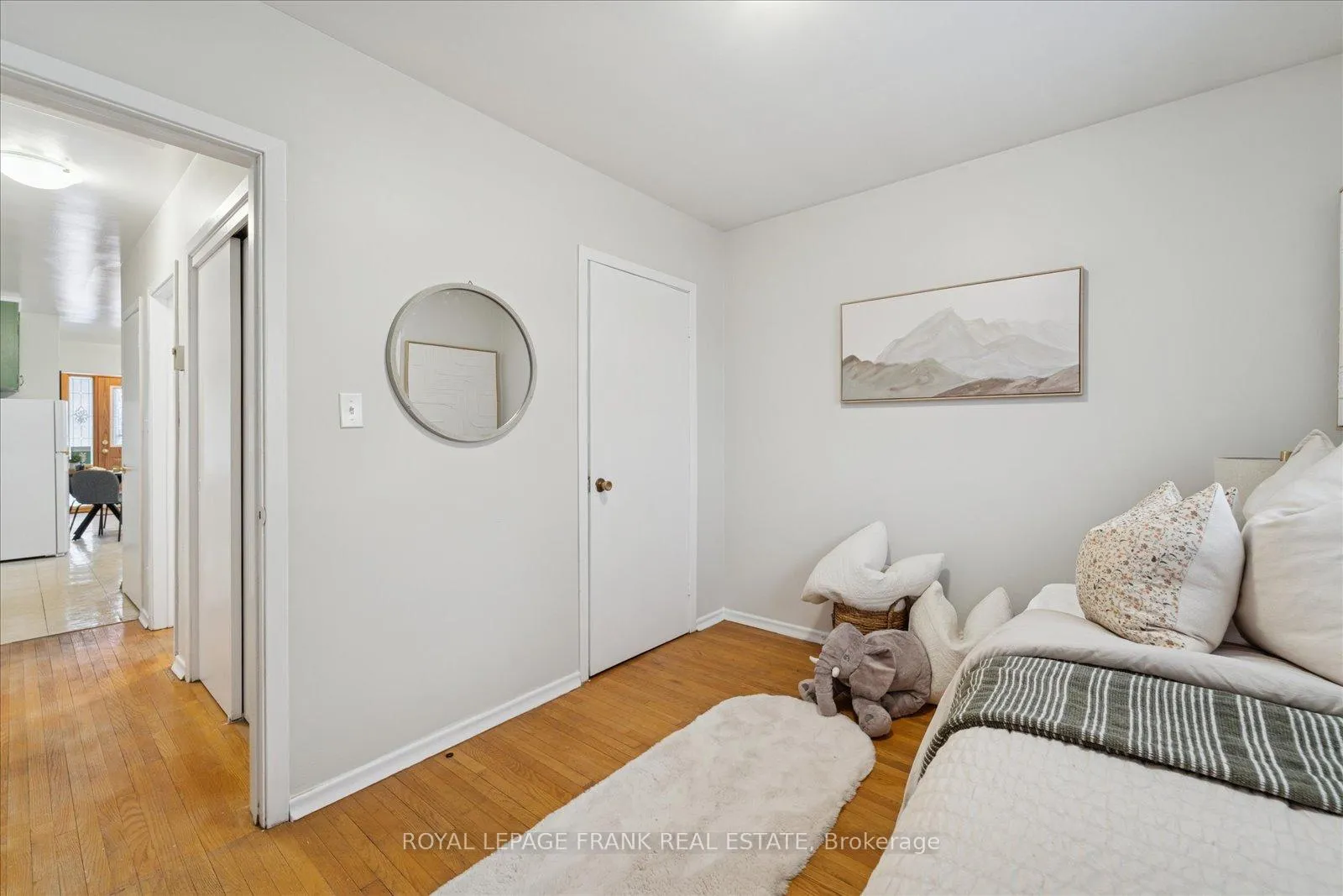 Photo 24 of 254 Dover Street, Oshawa, Eastdale — HOMEH
