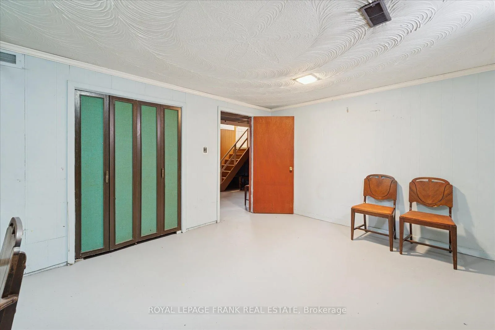 Photo 30 of 254 Dover Street, Oshawa, Eastdale — HOMEH