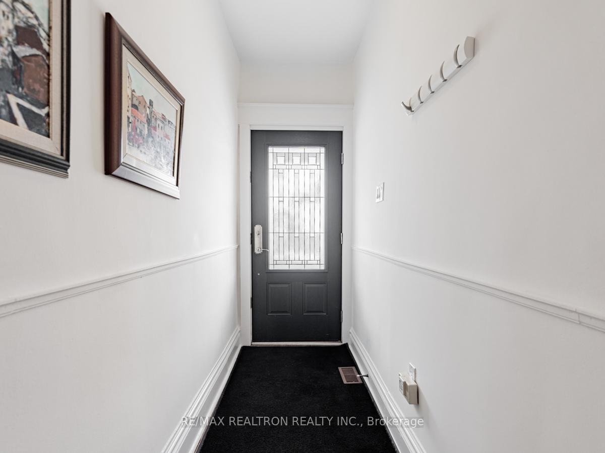 Photo 2 of 1014 Mount Pleasant Road, Toronto, Mount Pleasant East — HOMEH