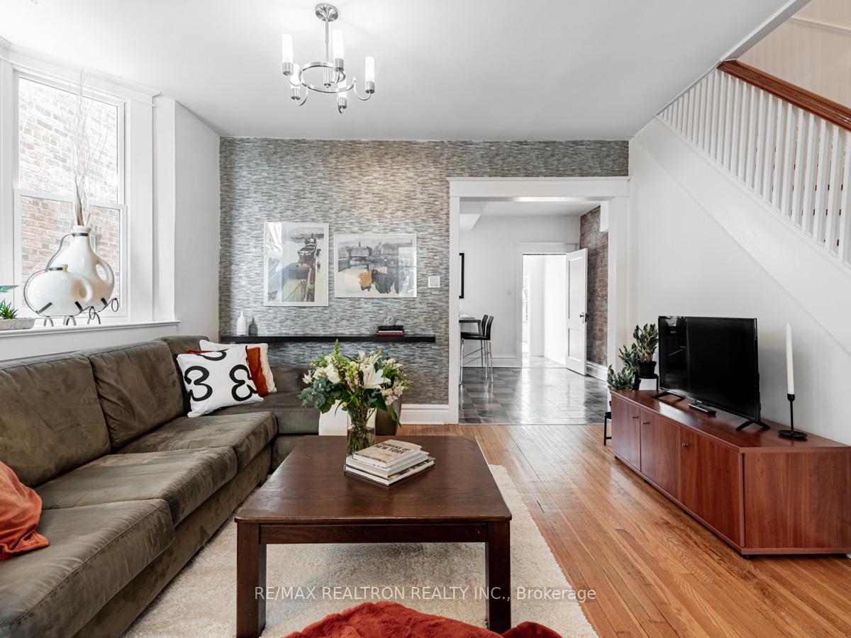 Photo 7 of 1014 Mount Pleasant Road, Toronto, Mount Pleasant East — HOMEH