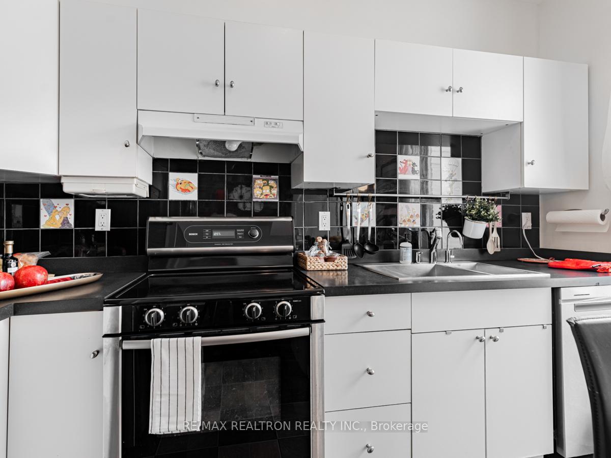 Photo 39 of 1014 Mount Pleasant Road, Toronto, Mount Pleasant East — HOMEH