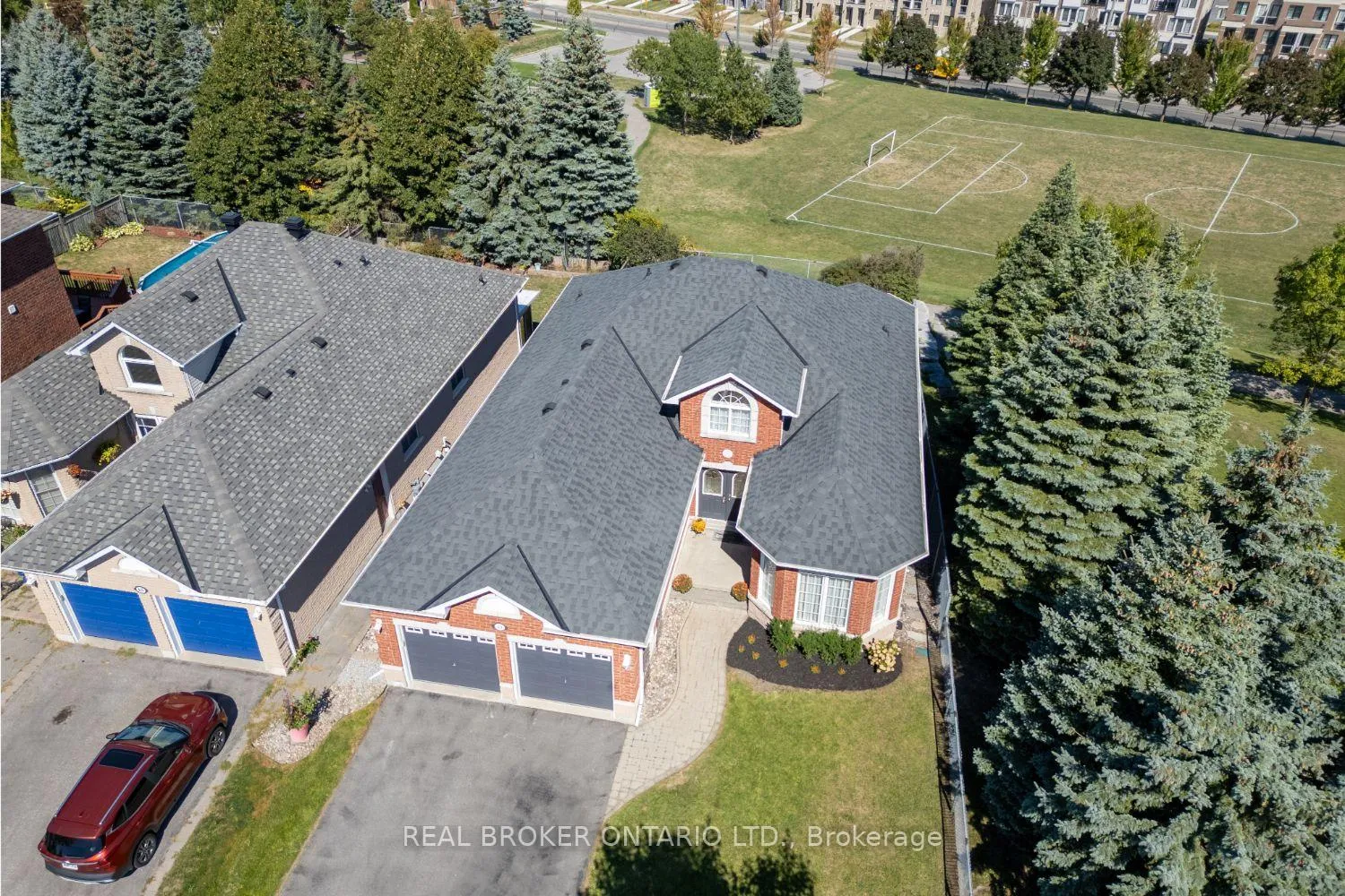 Photo 2 of 69 Padfield Drive, Clarington, Bowmanville — HOMEH