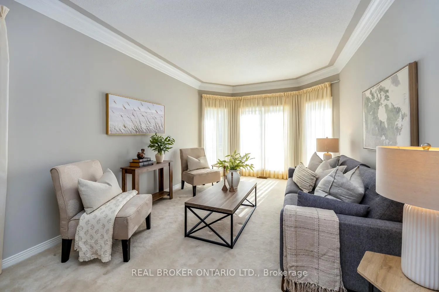 Photo 13 of 69 Padfield Drive, Clarington, Bowmanville — HOMEH