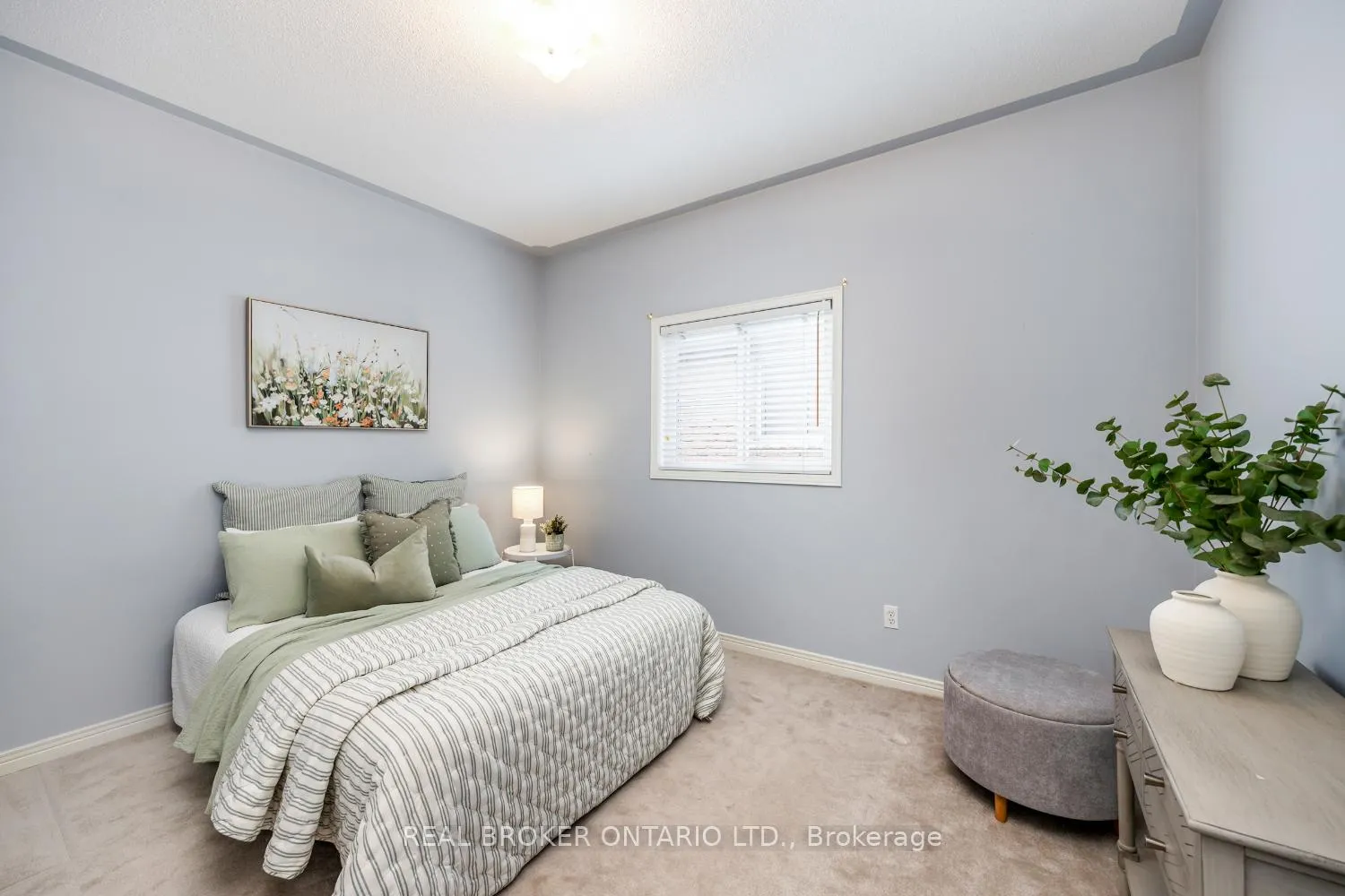 Photo 20 of 69 Padfield Drive, Clarington, Bowmanville — HOMEH