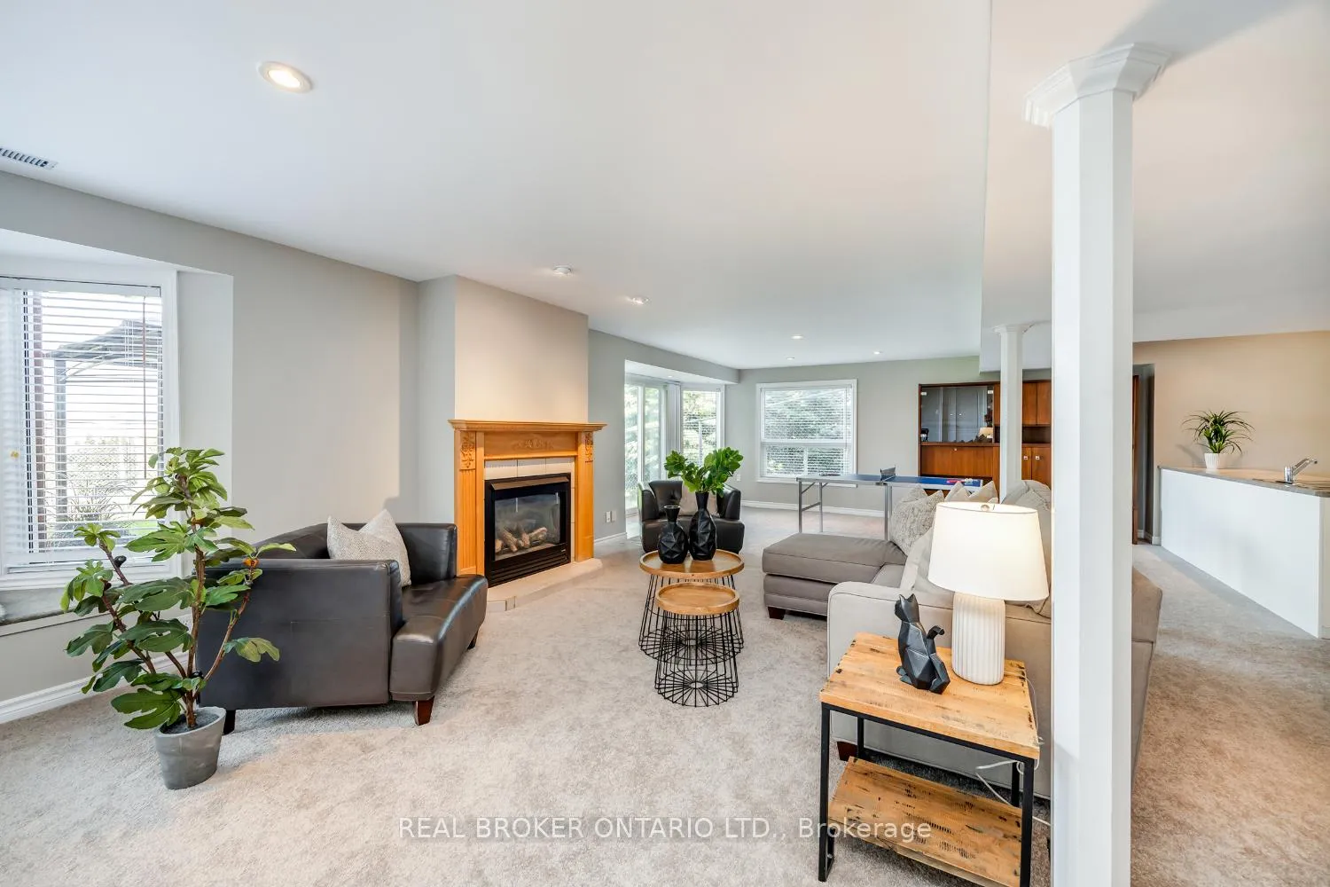 Photo 23 of 69 Padfield Drive, Clarington, Bowmanville — HOMEH