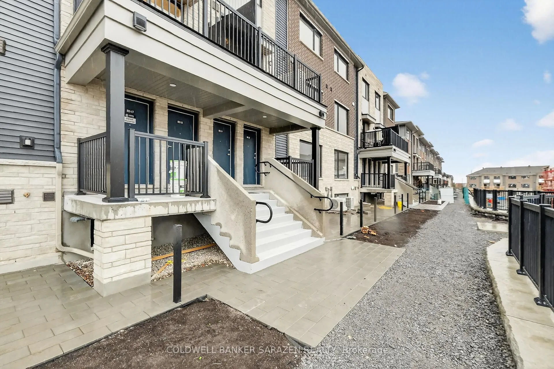 Photo 3 of Unit 18, 801 Glenroy Gilbert Drive, Ottawa, Barrhaven - Strandherd — HOMEH