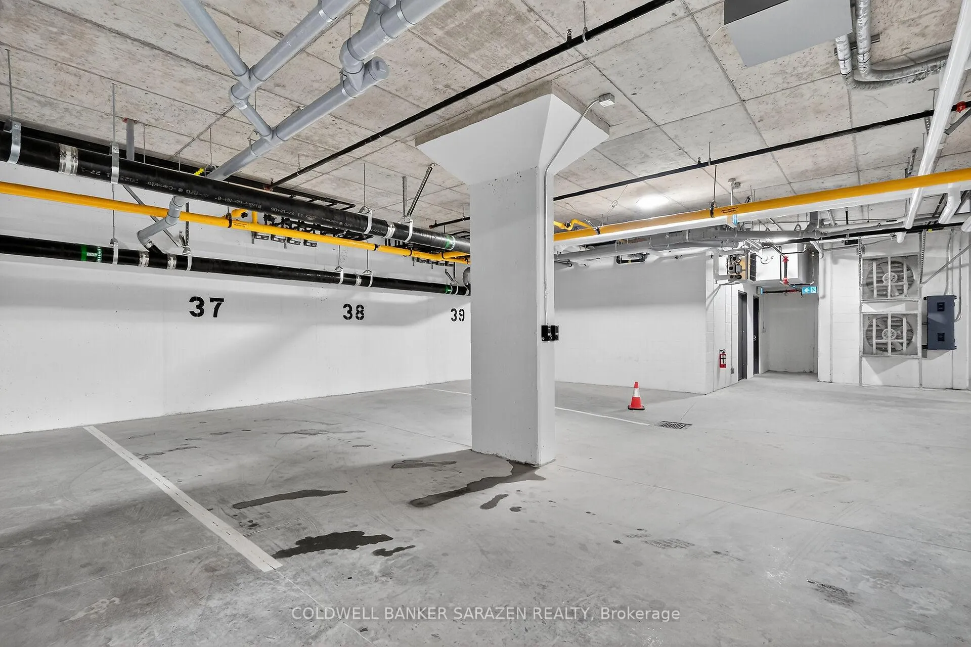 Photo 37 of Unit 18, 801 Glenroy Gilbert Drive, Ottawa, Barrhaven - Strandherd — HOMEH