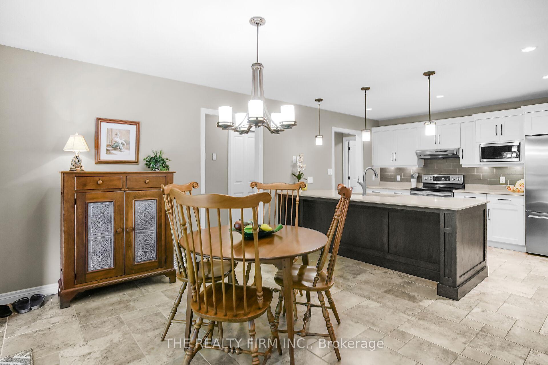 Photo 13 of 364 Darcy Drive E, Strathroy-Caradoc, NE — HOMEH