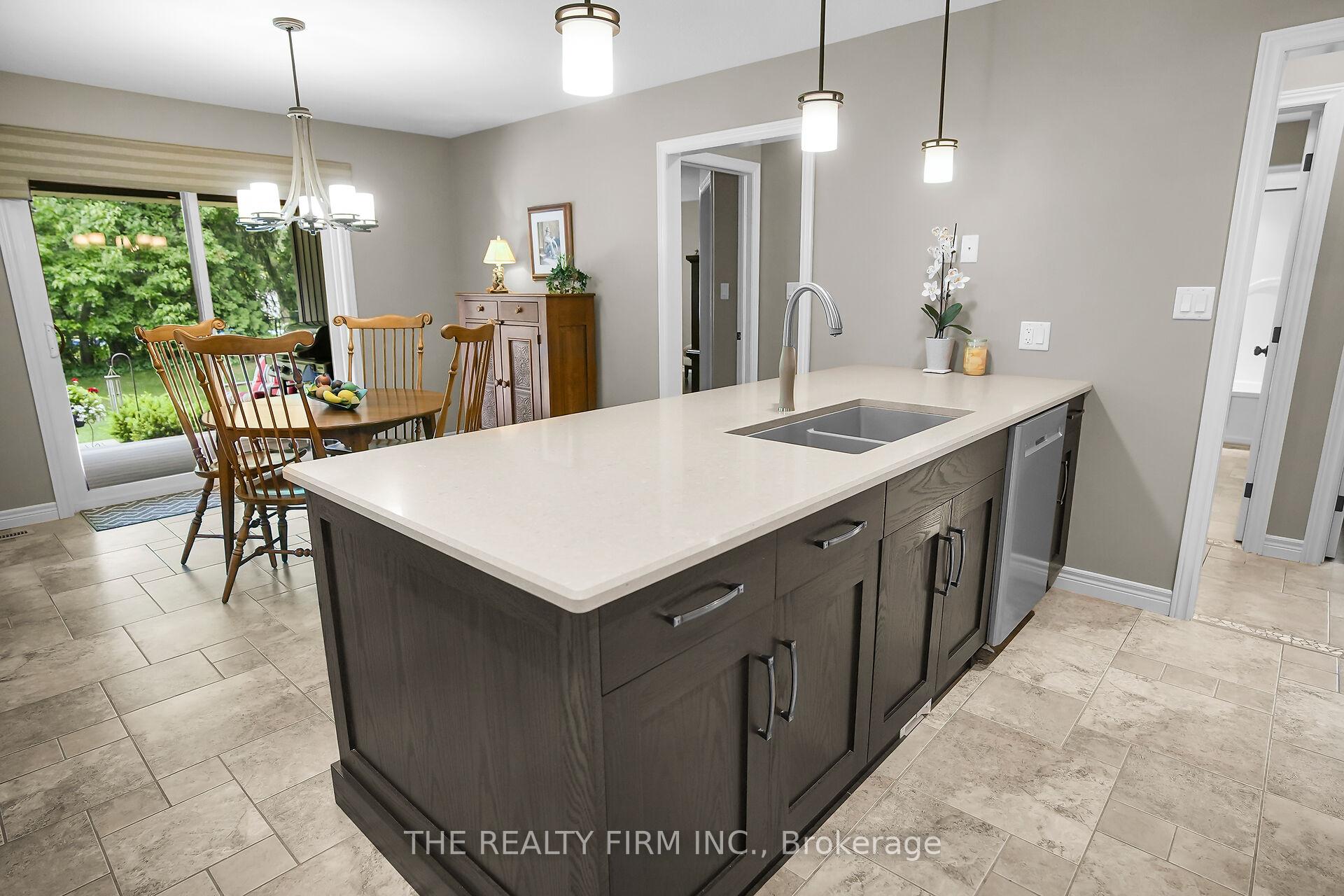 Photo 19 of 364 Darcy Drive E, Strathroy-Caradoc, NE — HOMEH