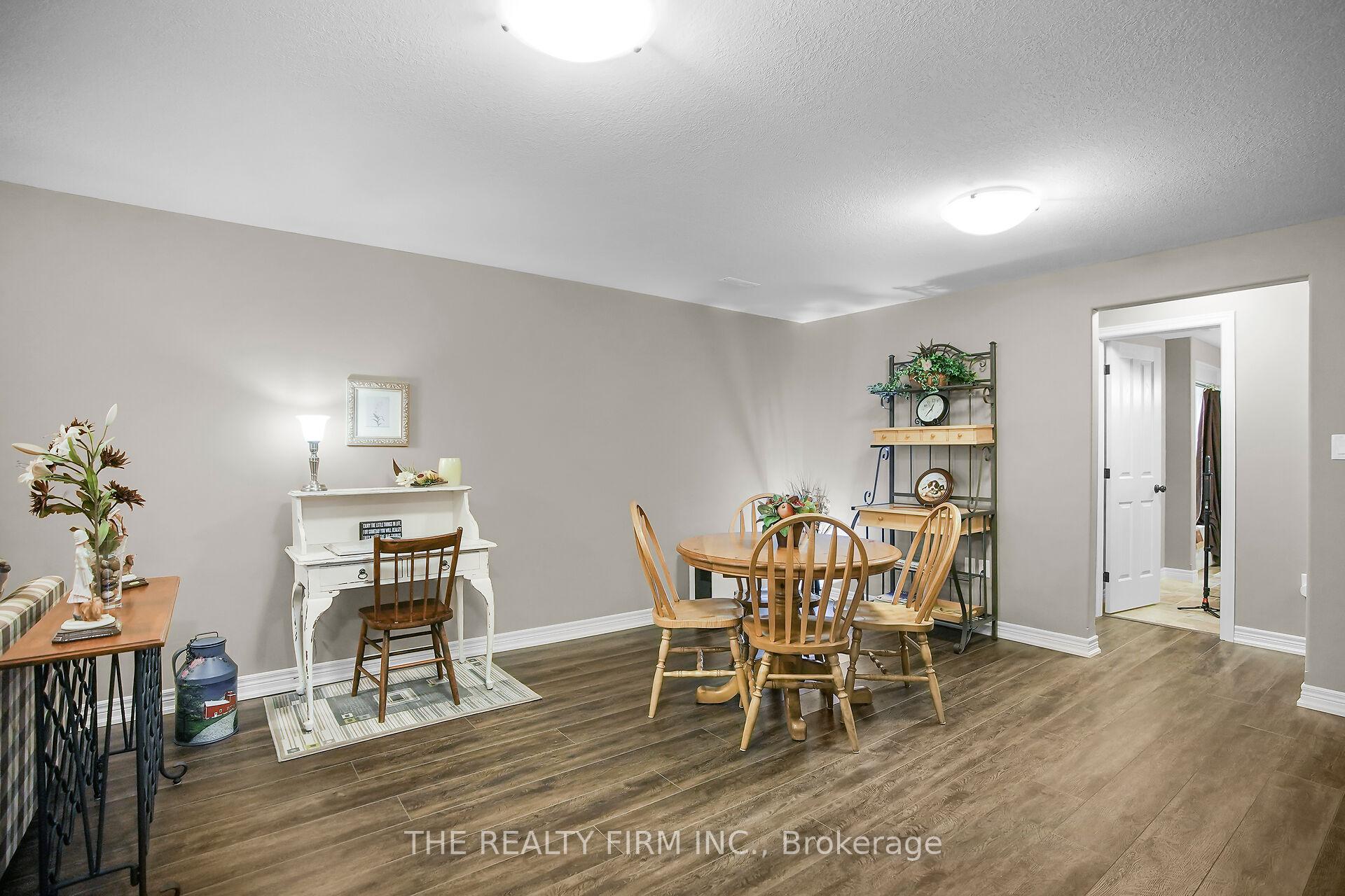 Photo 33 of 364 Darcy Drive E, Strathroy-Caradoc, NE — HOMEH