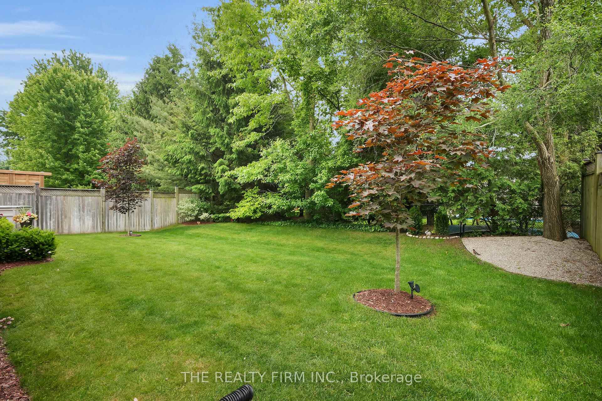 Photo 43 of 364 Darcy Drive E, Strathroy-Caradoc, NE — HOMEH