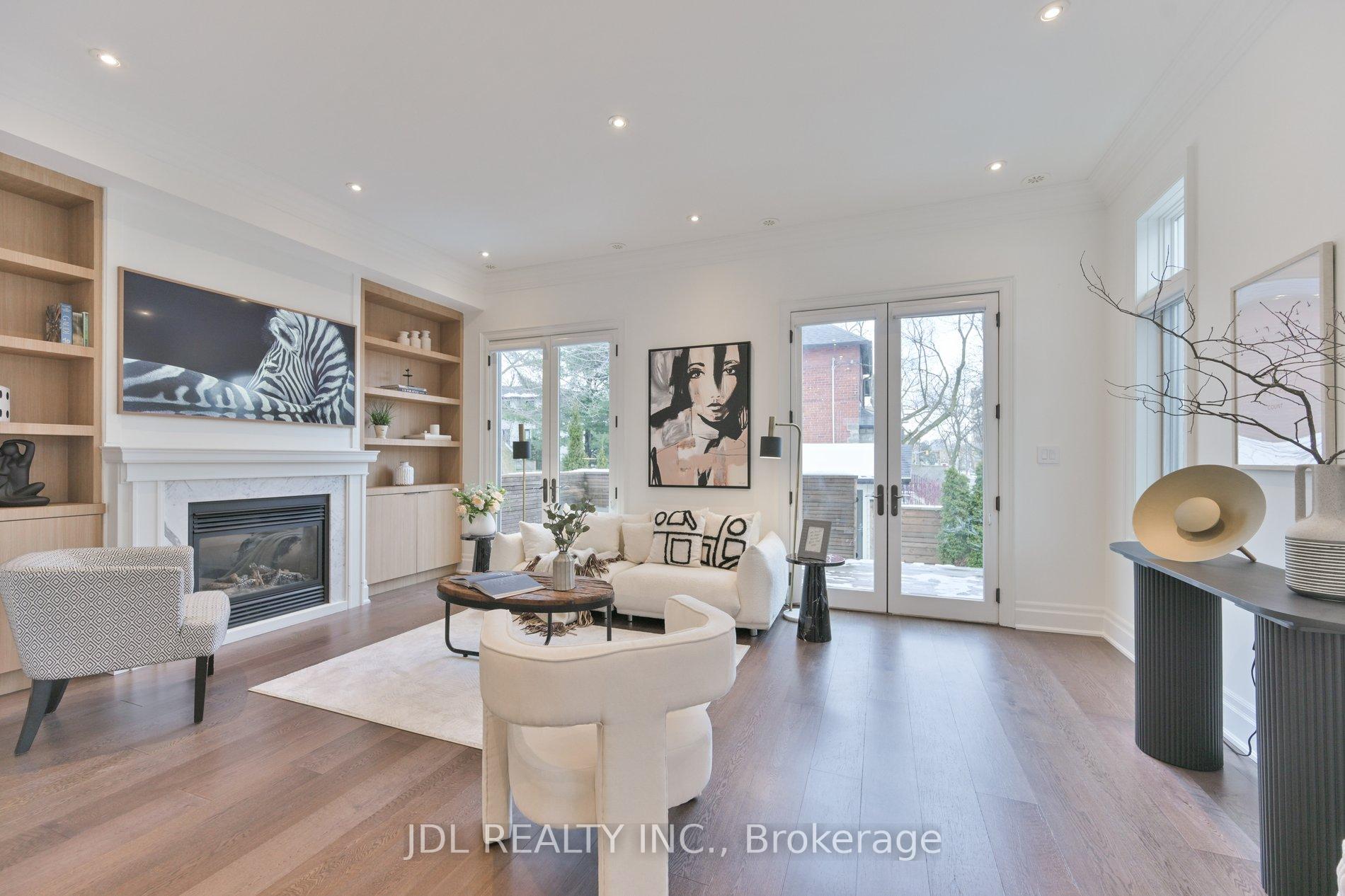 Photo 5 of 1 Le May Road, Toronto, Mount Pleasant East — HOMEH