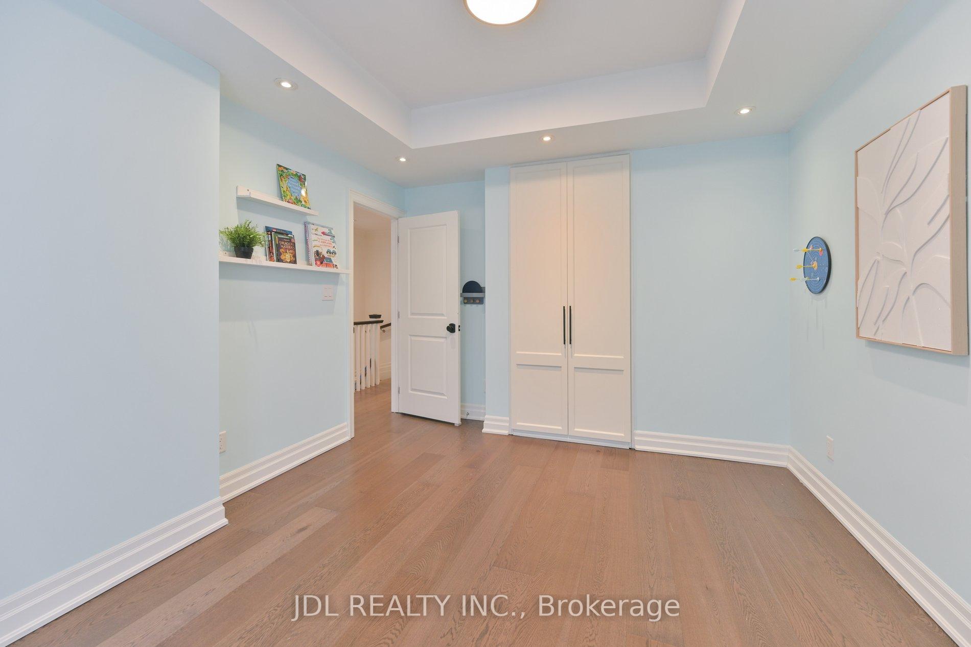 Photo 14 of 1 Le May Road, Toronto, Mount Pleasant East — HOMEH