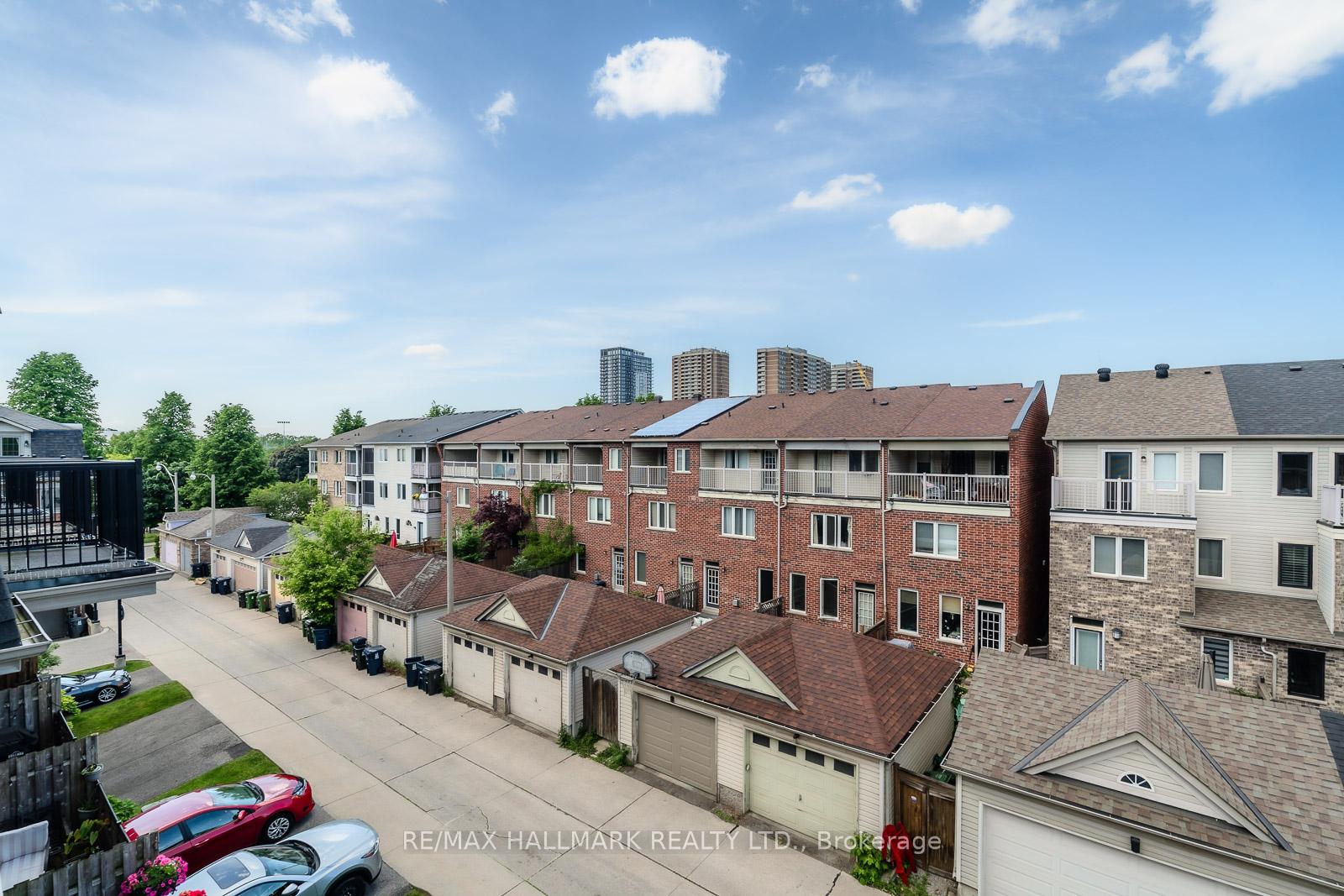 Photo 28 of 20 Sargent Lane, Toronto, East End-Danforth — HOMEH