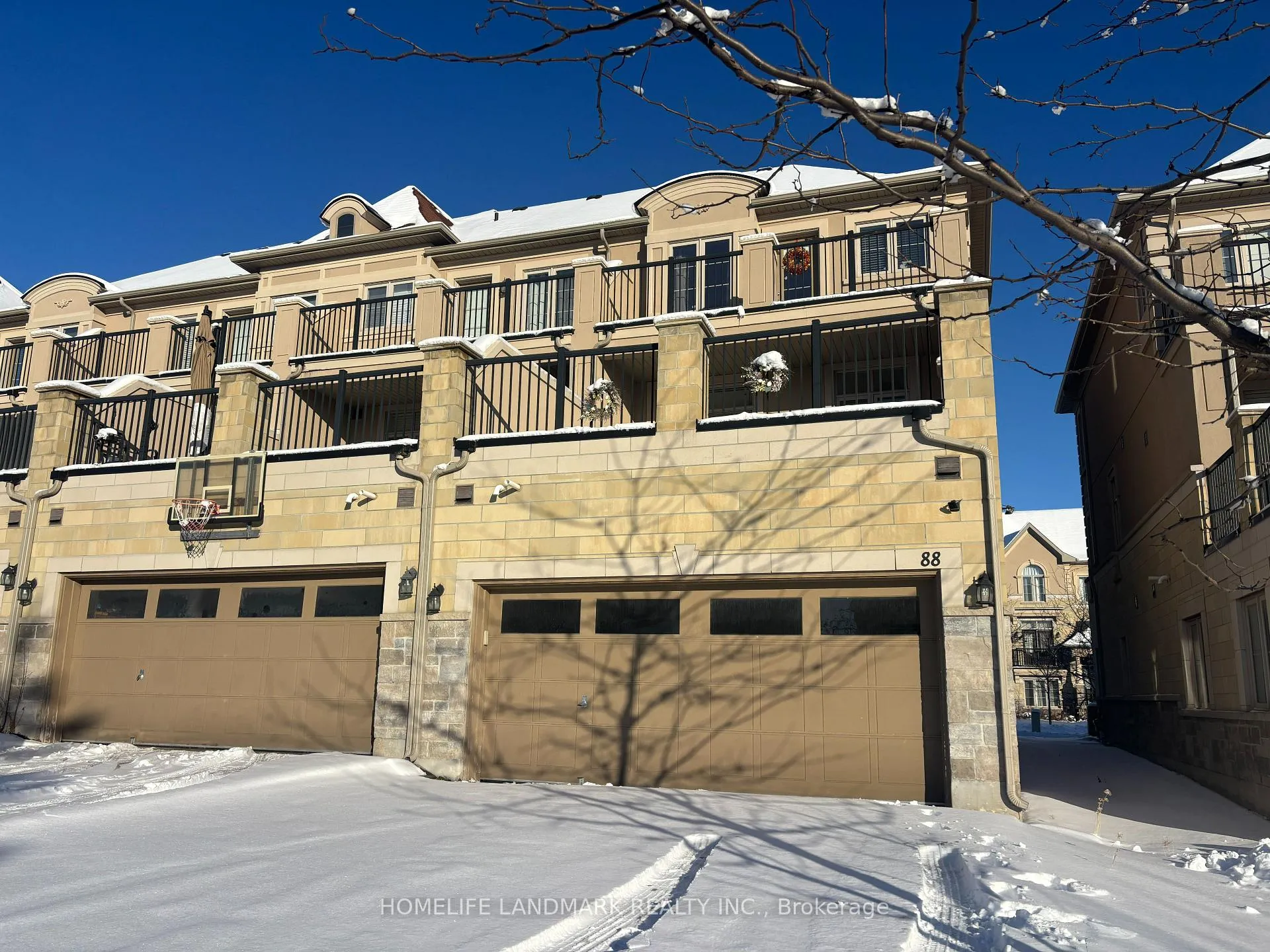 Photo 2 of 88 Grand Trunk Avenue, Vaughan, Patterson — HOMEH