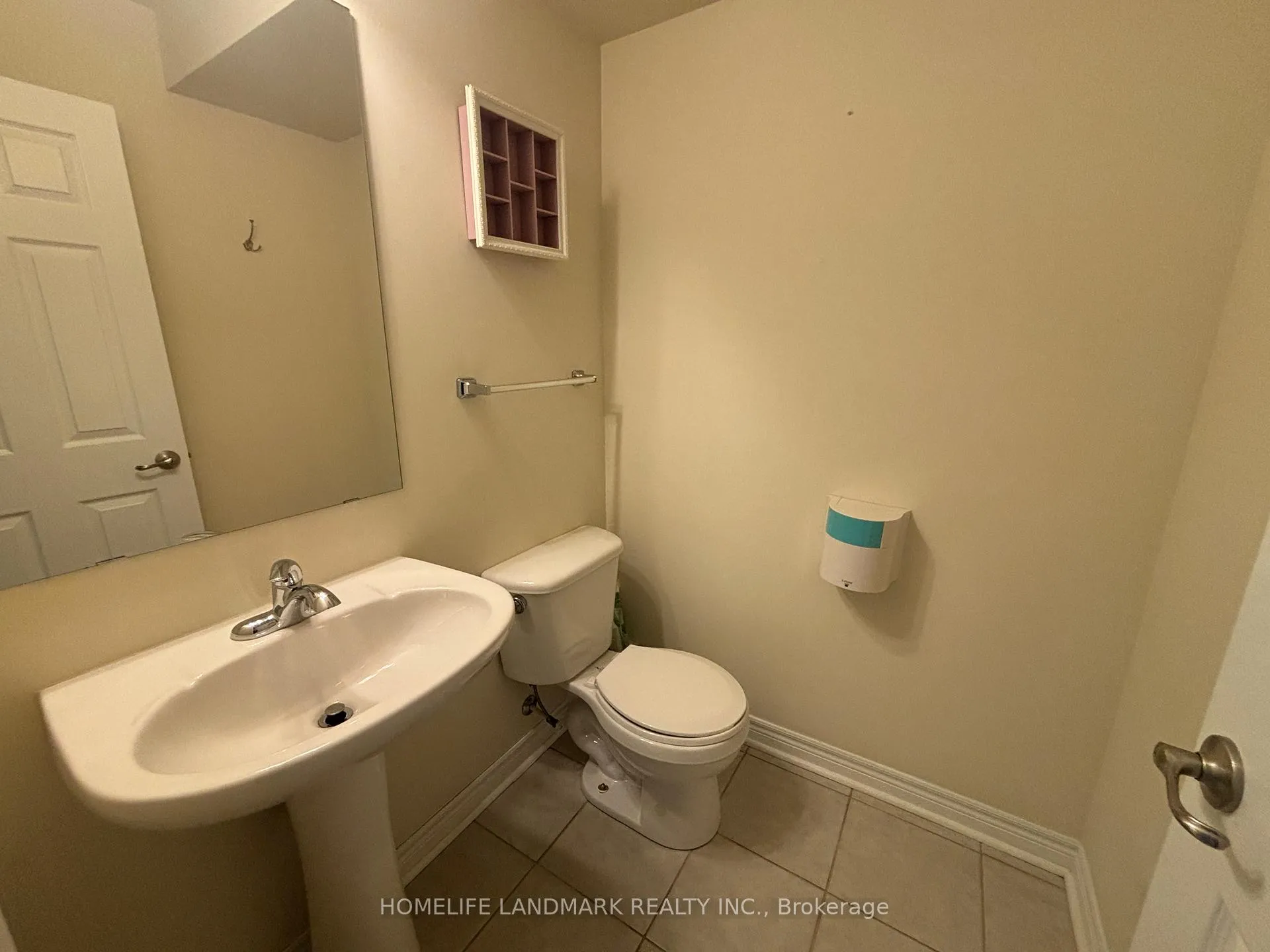 Photo 8 of 88 Grand Trunk Avenue, Vaughan, Patterson — HOMEH