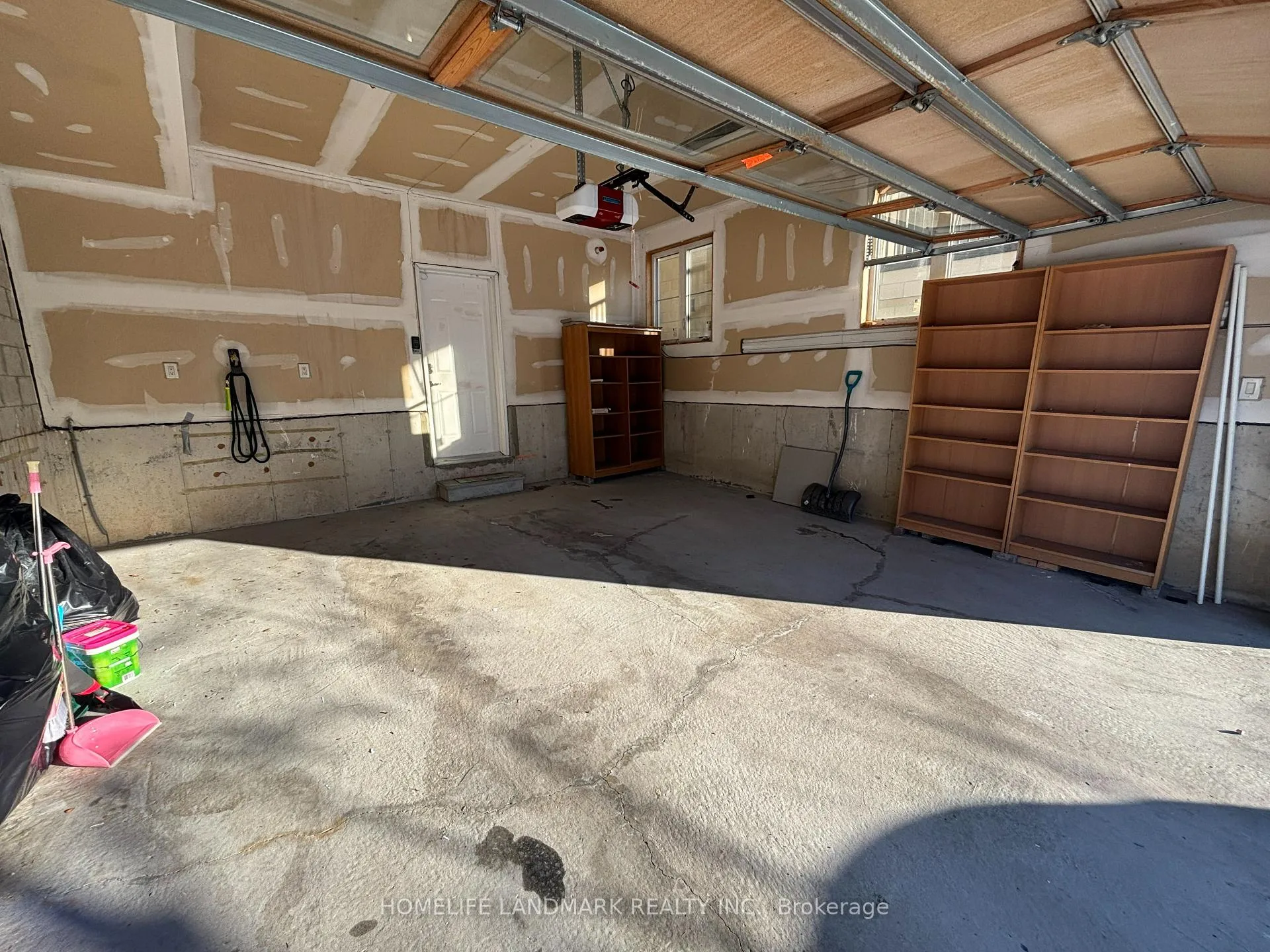 Photo 28 of 88 Grand Trunk Avenue, Vaughan, Patterson — HOMEH