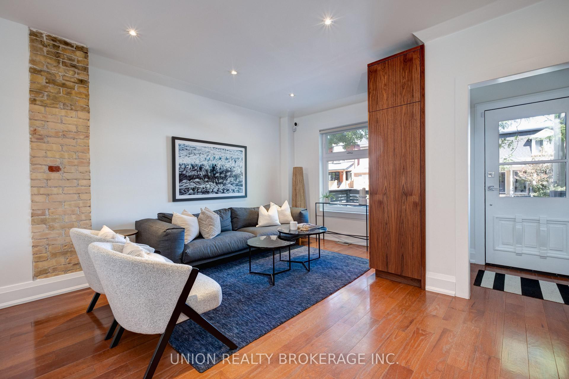 Photo 5 of 121 Withrow Avenue, Toronto, North Riverdale — HOMEH