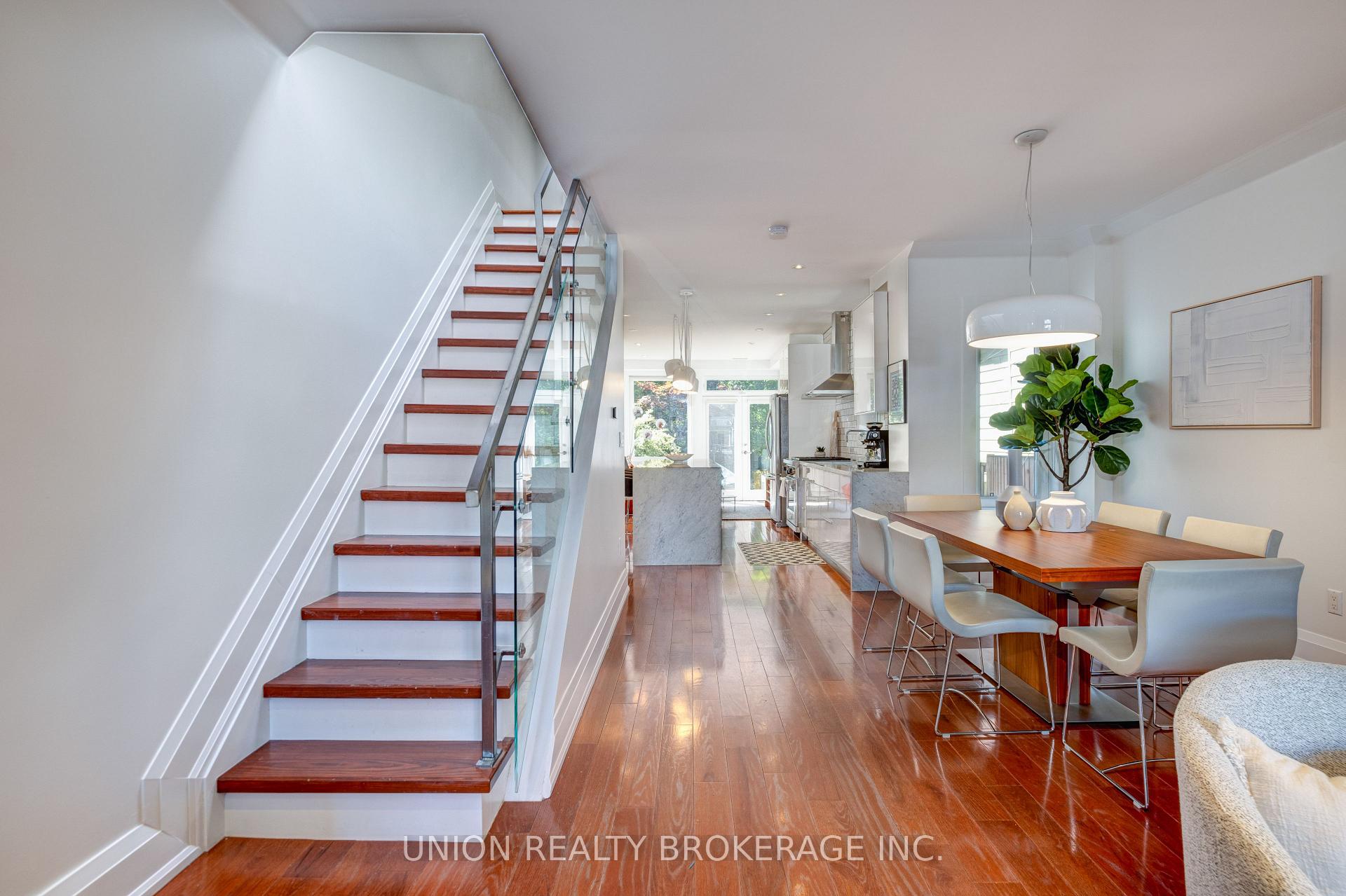 Photo 11 of 121 Withrow Avenue, Toronto, North Riverdale — HOMEH