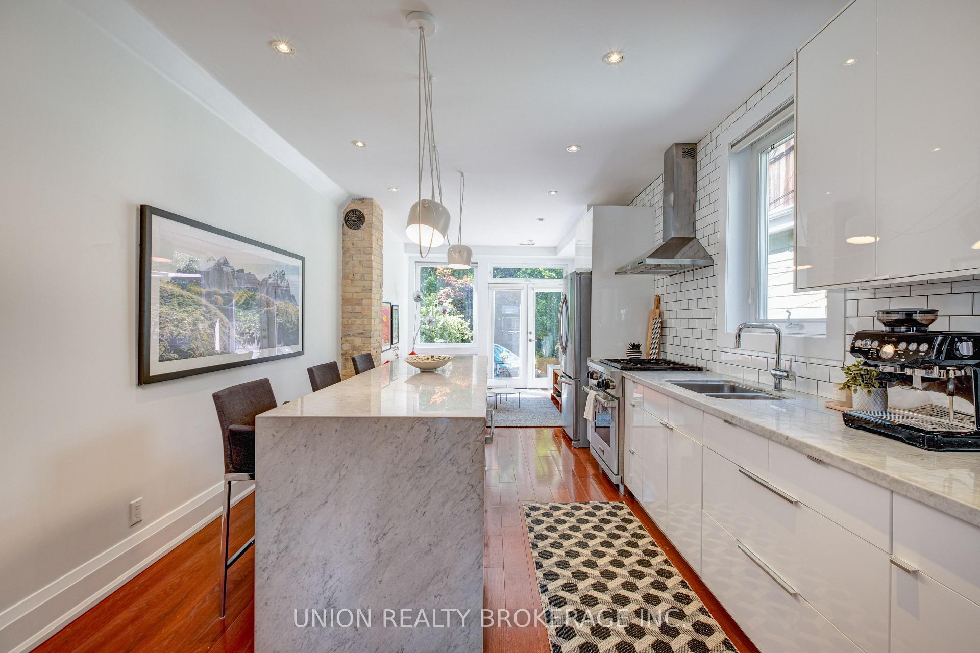 Photo 13 of 121 Withrow Avenue, Toronto, North Riverdale — HOMEH