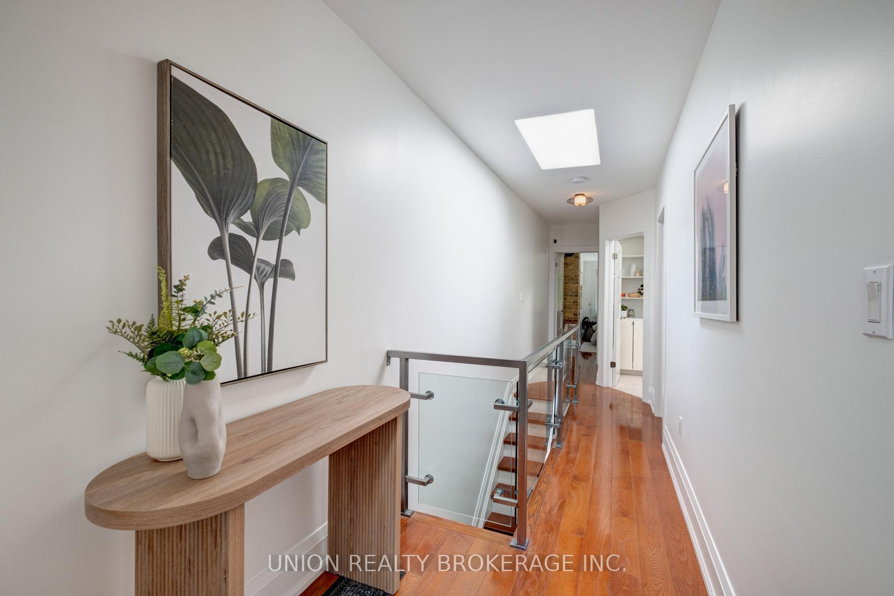 Photo 27 of 121 Withrow Avenue, Toronto, North Riverdale — HOMEH