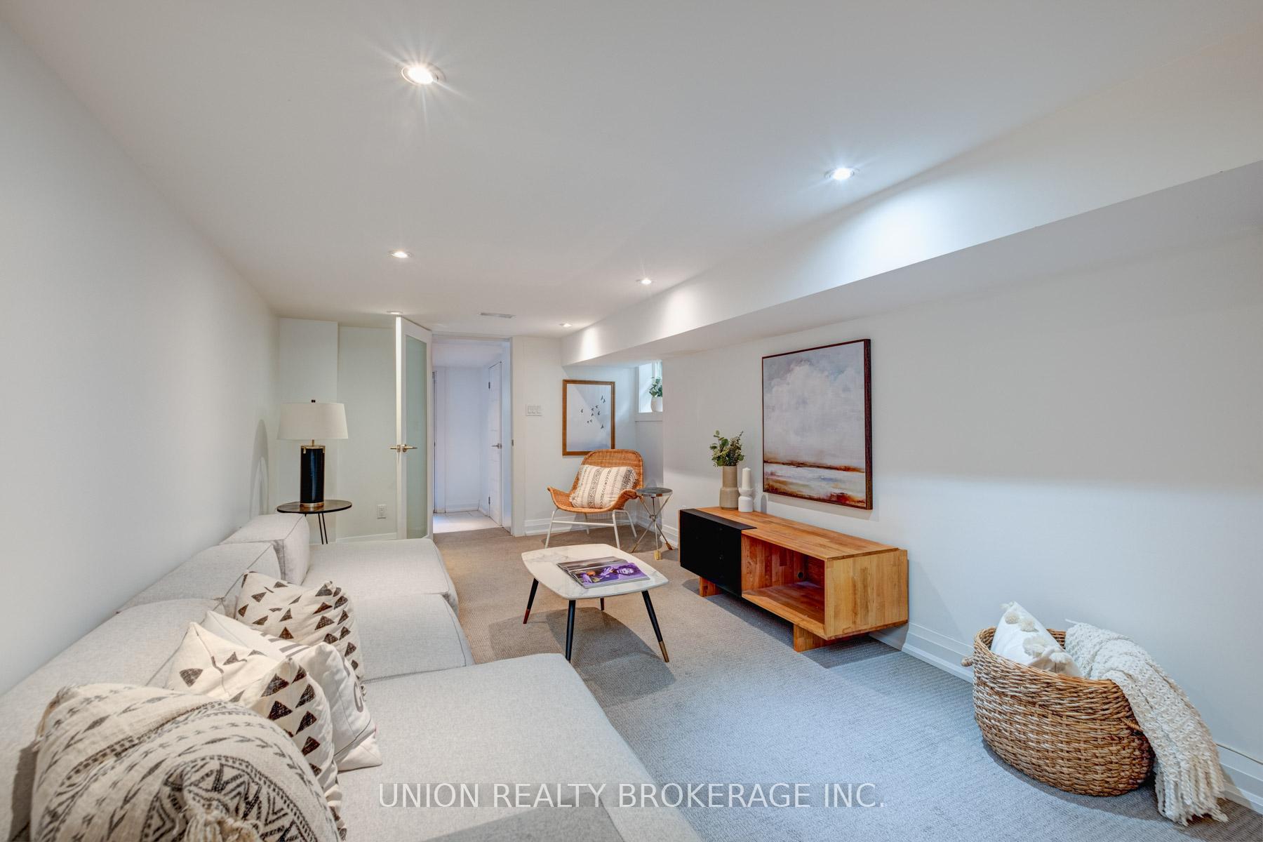 Photo 29 of 121 Withrow Avenue, Toronto, North Riverdale — HOMEH