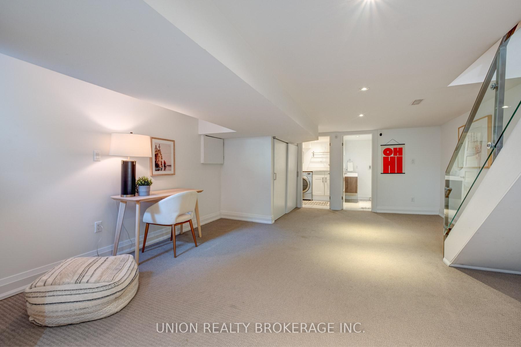 Photo 31 of 121 Withrow Avenue, Toronto, North Riverdale — HOMEH