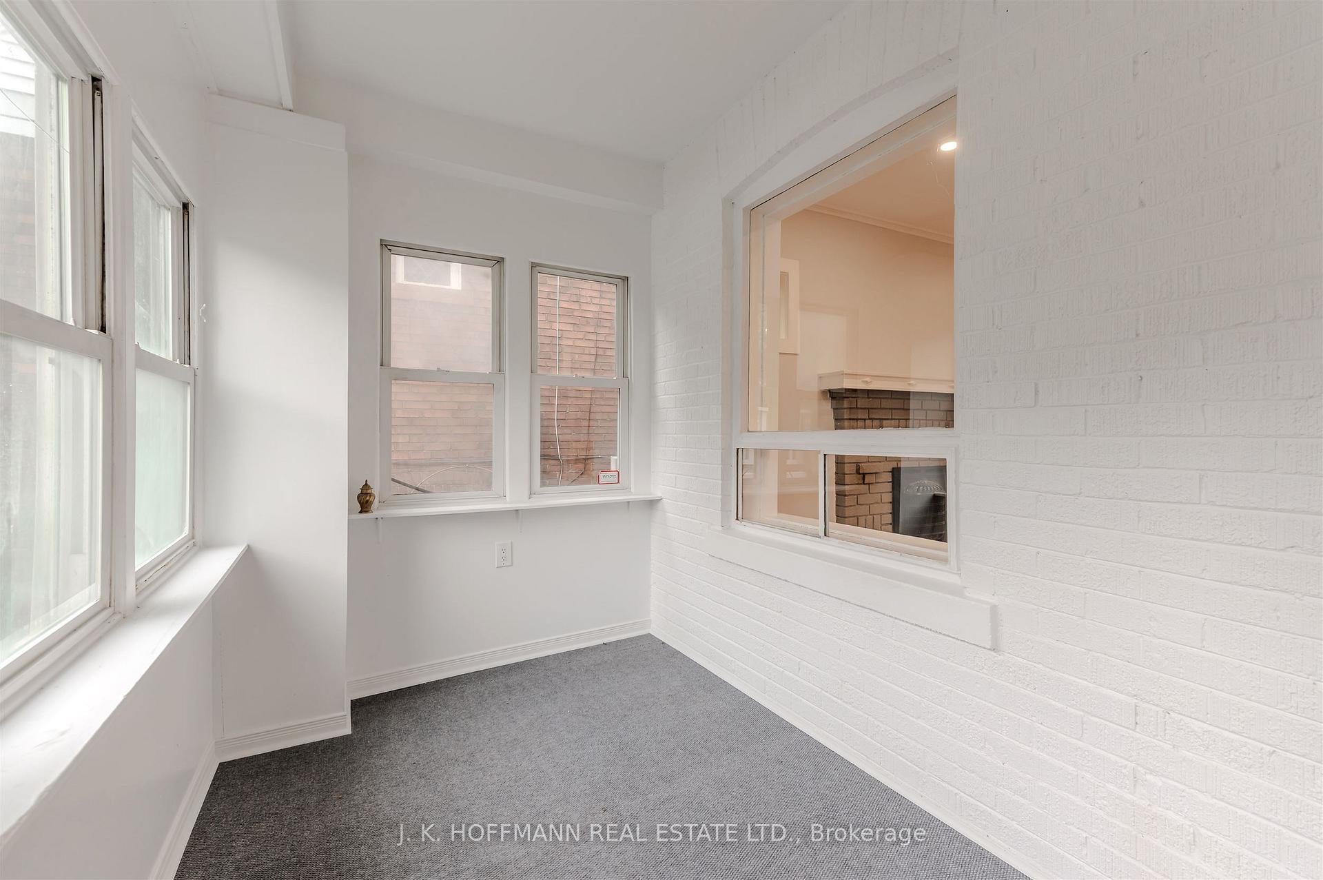 Photo 3 of 33 Darrell Avenue, Toronto, East End-Danforth — HOMEH