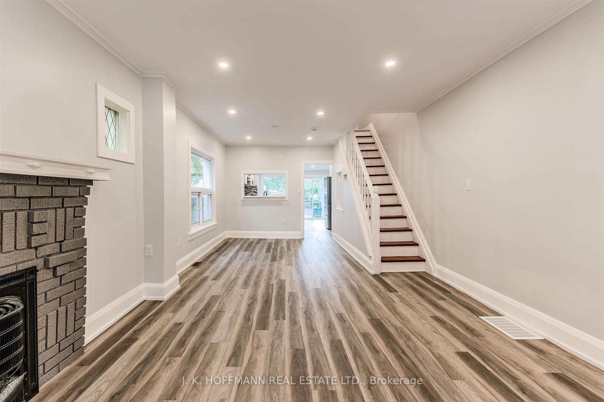 Photo 5 of 33 Darrell Avenue, Toronto, East End-Danforth — HOMEH