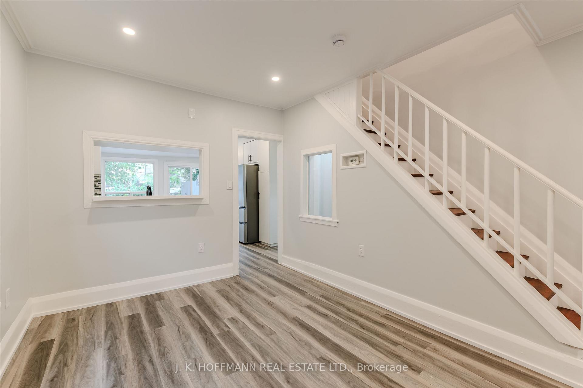 Photo 7 of 33 Darrell Avenue, Toronto, East End-Danforth — HOMEH