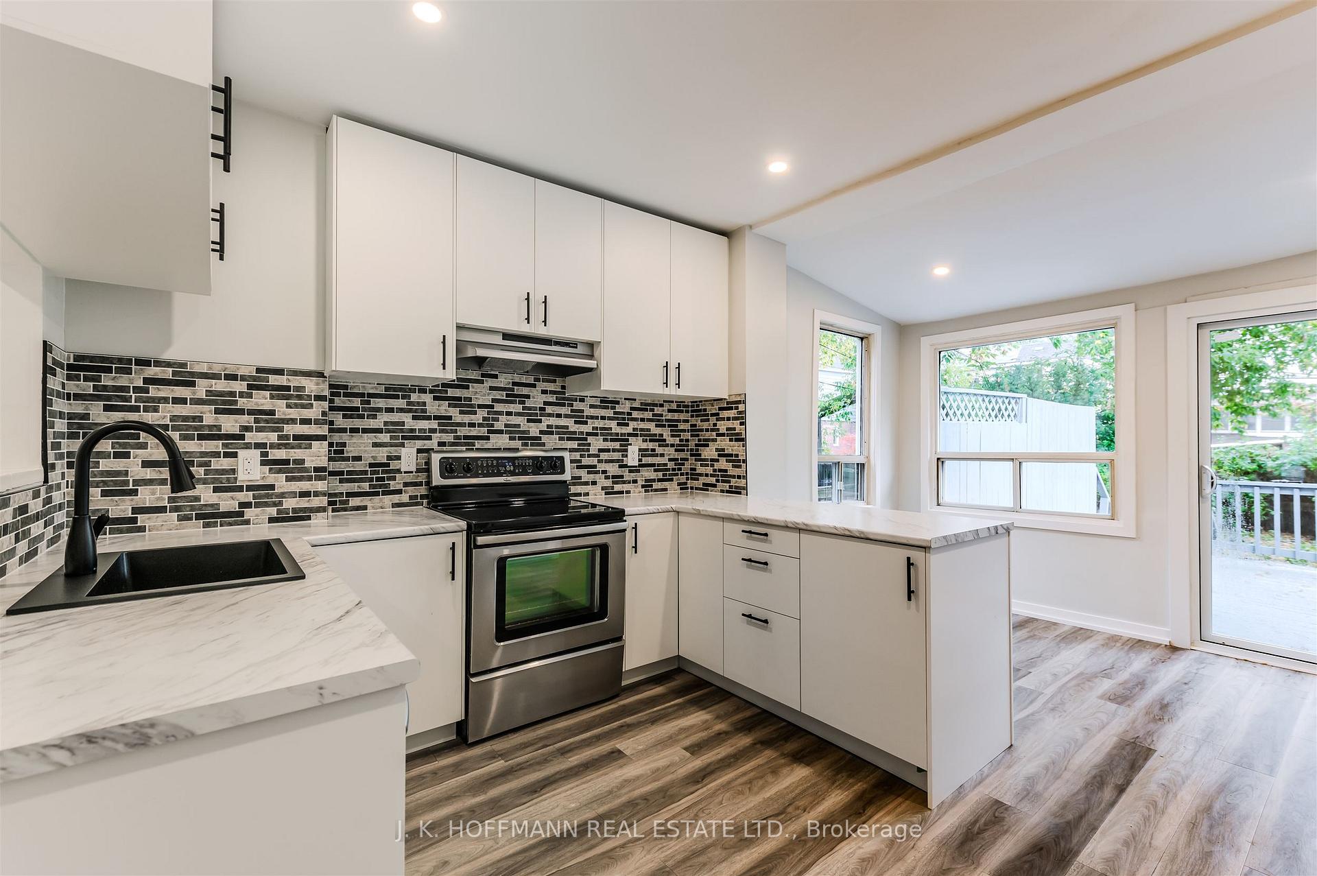 Photo 9 of 33 Darrell Avenue, Toronto, East End-Danforth — HOMEH