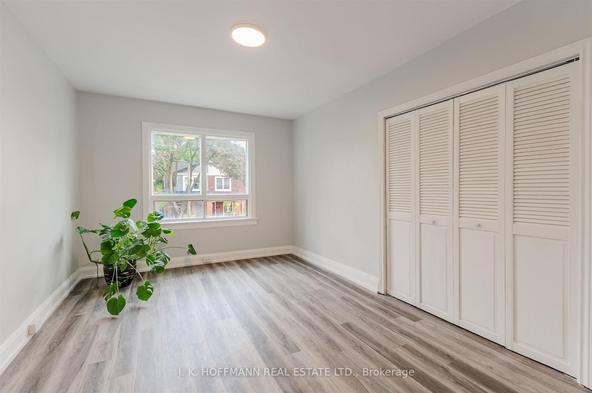 Photo 18 of 33 Darrell Avenue, Toronto, East End-Danforth — HOMEH