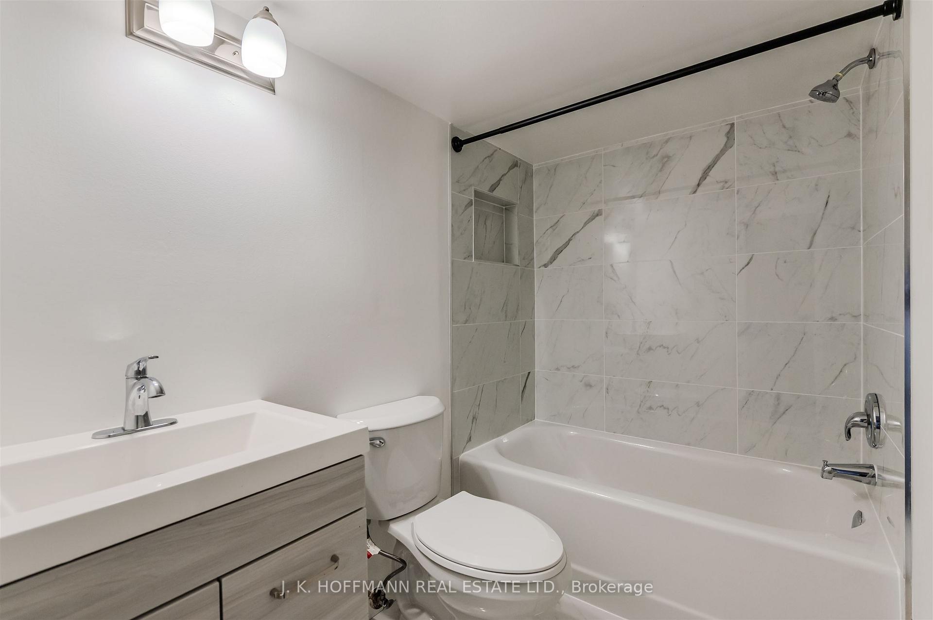 Photo 27 of 33 Darrell Avenue, Toronto, East End-Danforth — HOMEH