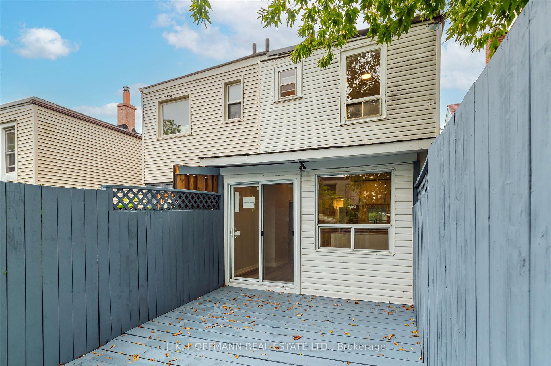 Photo 29 of 33 Darrell Avenue, Toronto, East End-Danforth — HOMEH
